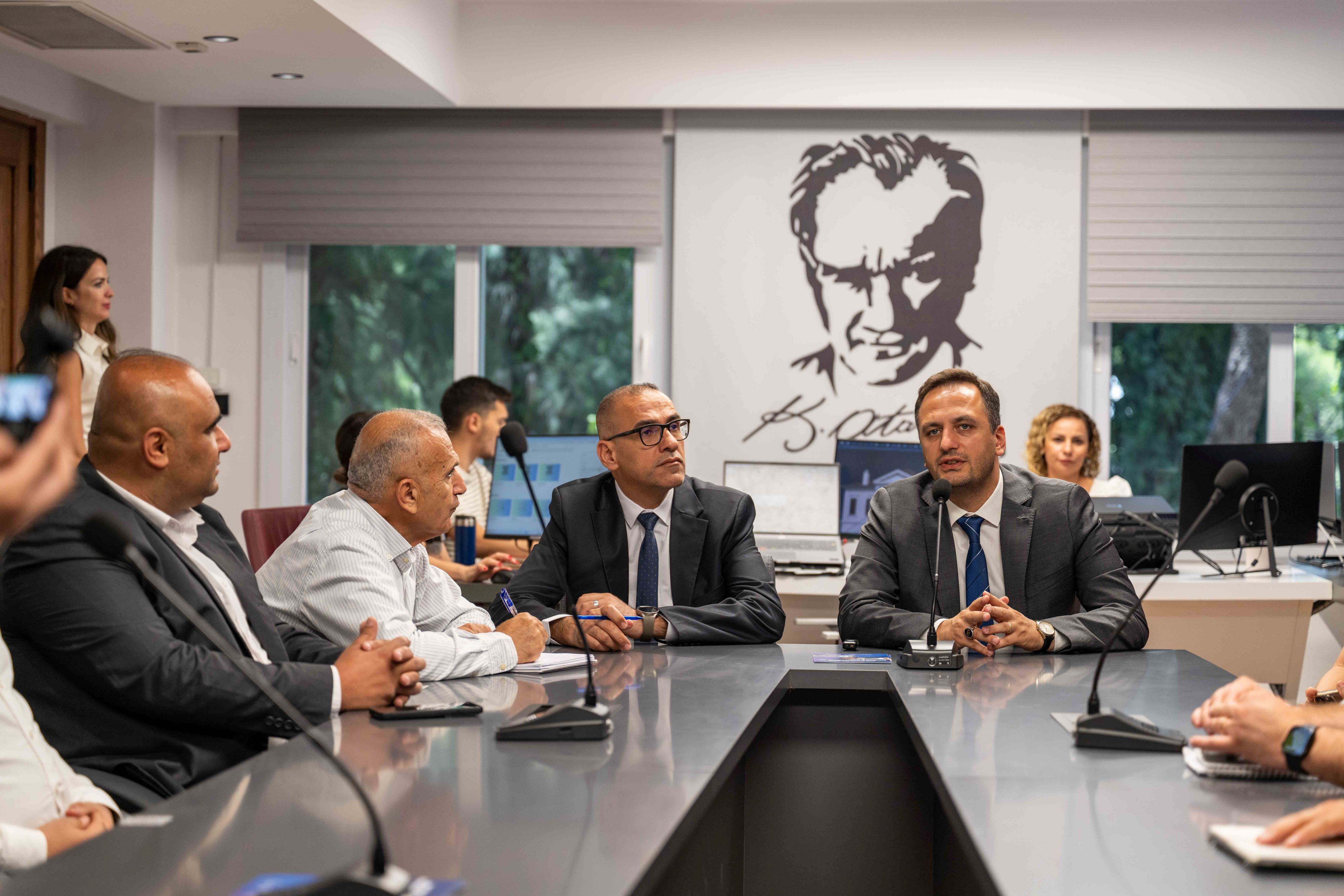 Bornova Belediyesi Ile Filistin'in Batı Şeria Bölgesinde Yer Alan Dura Belediyesi Arasında Kardeş Şehir Protokolü Imzalandı (2)