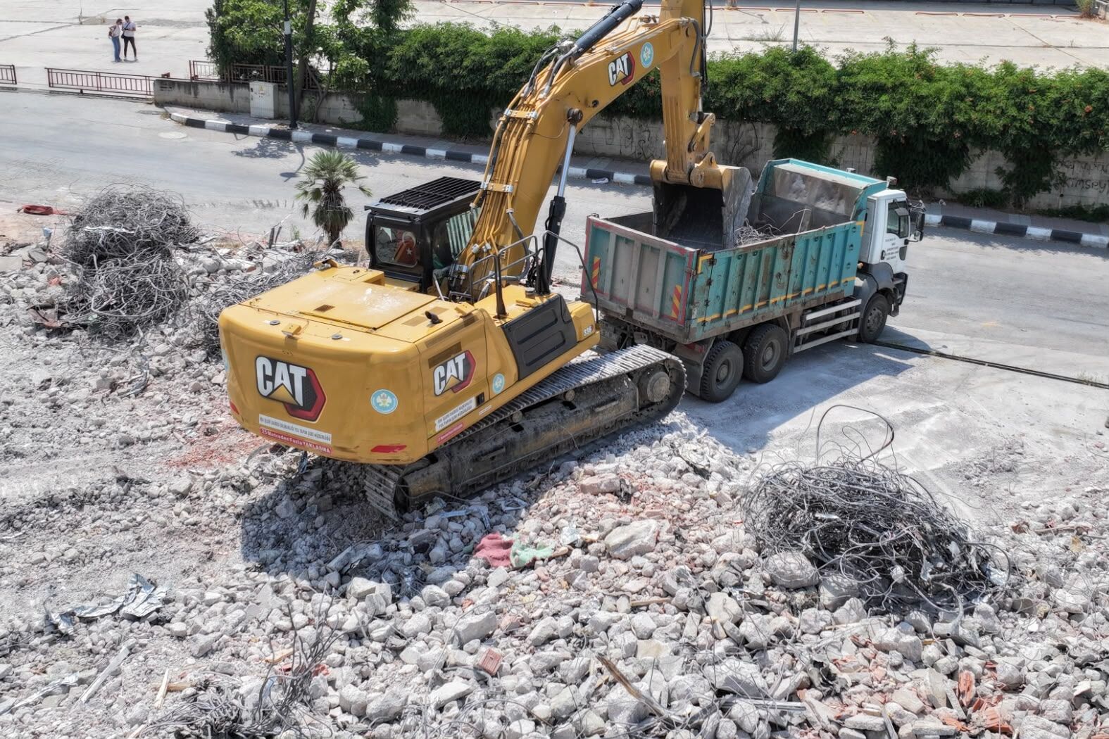 Büyükşehir’den Yunusemre İlçesine Modern Sosyal Tesis (1)