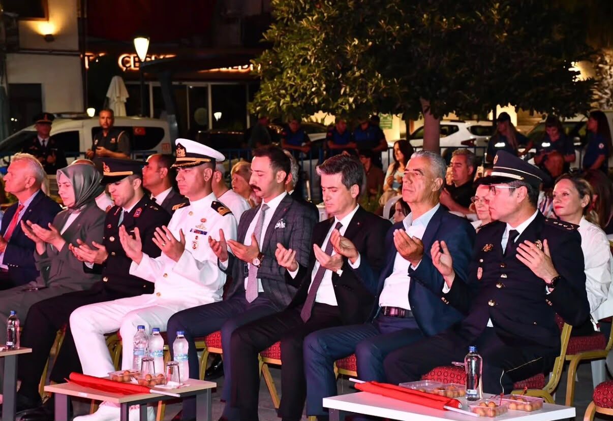 Çeşme 15 Temmuz (3)
