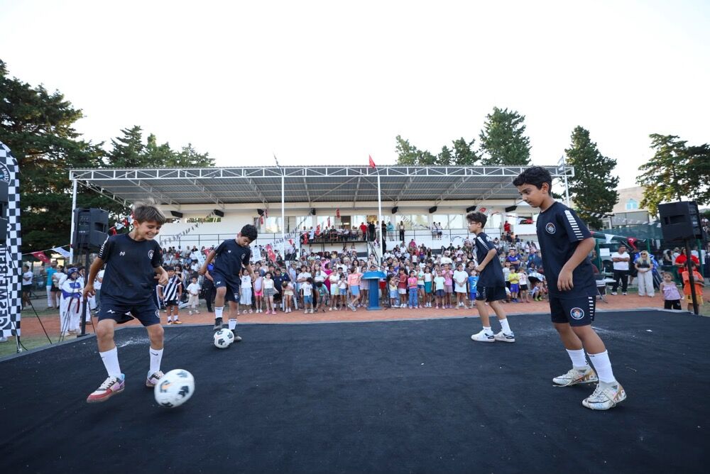 Çeşme Belediye Spor Yaz Spor Okulları Kapılarını Açtıphoto 2026 07 15 11 19 57 3