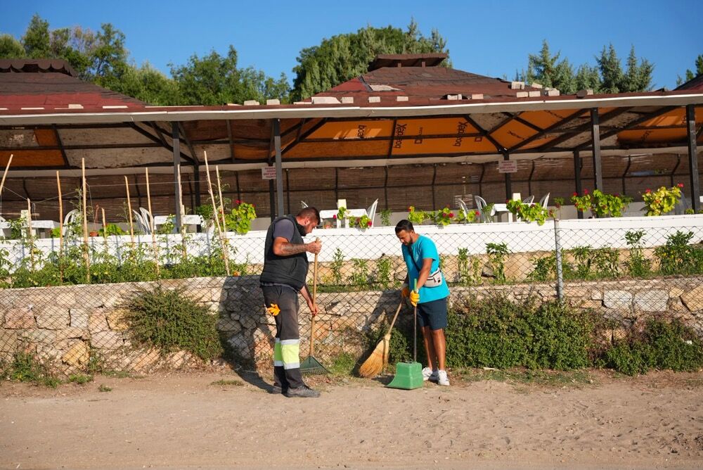 Çeşme'de Yaz Yoğunluğuna Karşı Temizlik Seferberliği Atık Miktarı Haziranda 5 Bin Tonu Aştıphoto 2026 07 23 10 31 15