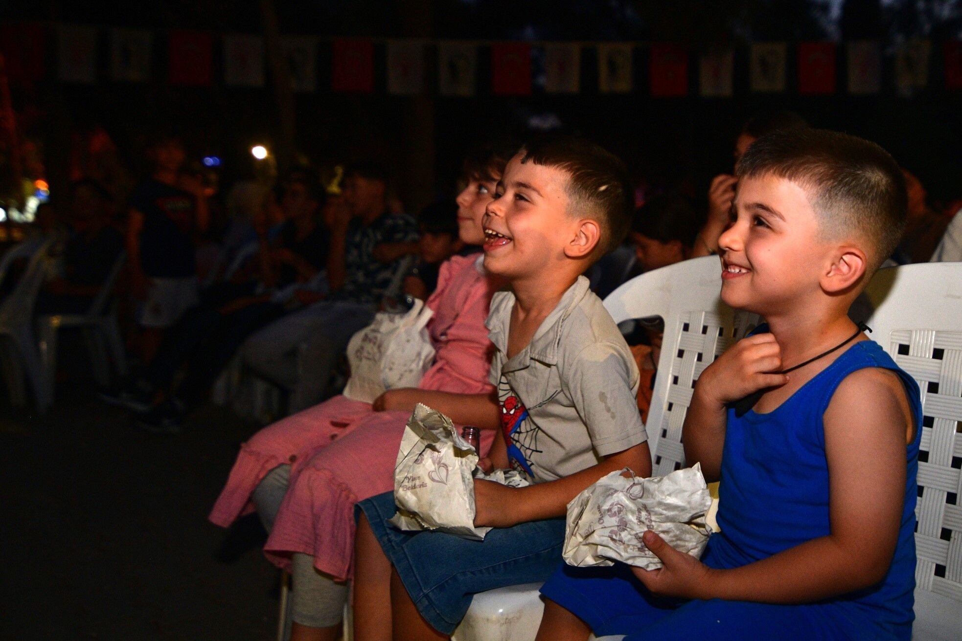 Bornova Belediyesi, Temmuz ayı boyunca düzenleyeceği Açık Hava Sineması Yaz Animasyon Film Günleri ile çocukları ve ailelerini ücretsiz film gösterimlerinde bir araya getirecek.