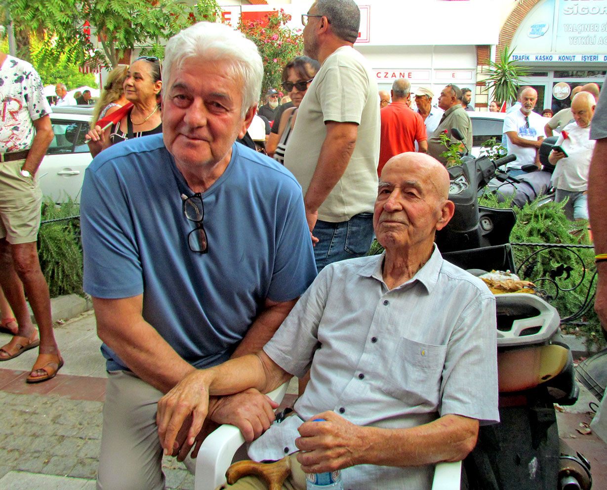 Eski İzmir Milletvekili (4)