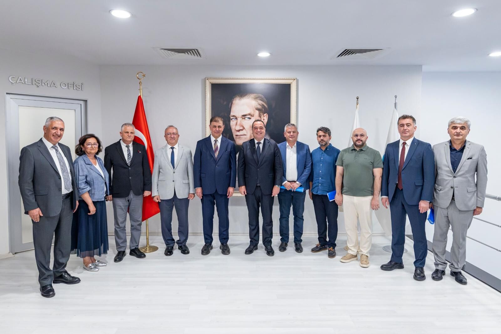 İzmir Ile Manisa'dan Tarihi Iş Birliği! Gördes'e Dev Bal Ormanı (9)
