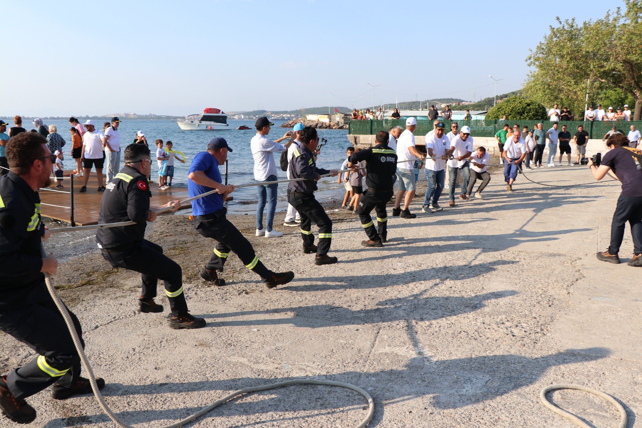 İzmir'in Aliağa Ilçesinde, 1 Temmuz Denizcilik Ve Kabotaj Bayramı'nın 100. Yılı Gün Boyu Süren Törenler Ve Etkinliklerle Kutlandı. (6)