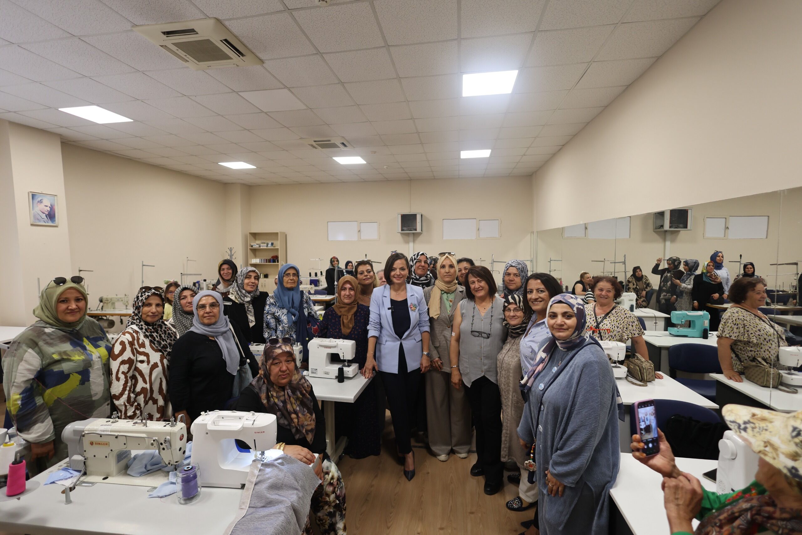 Karabağlar Belediyesi Tekstil Akademi (13)