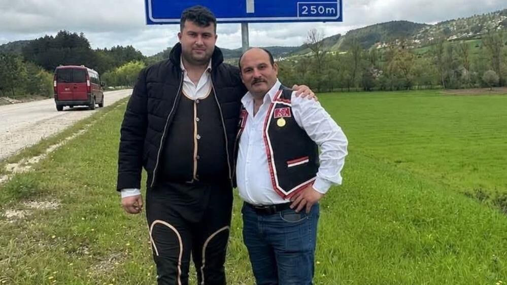 Kayıp Iki Arkadaş Dere Yatağına Ölü Bulundu! (1)