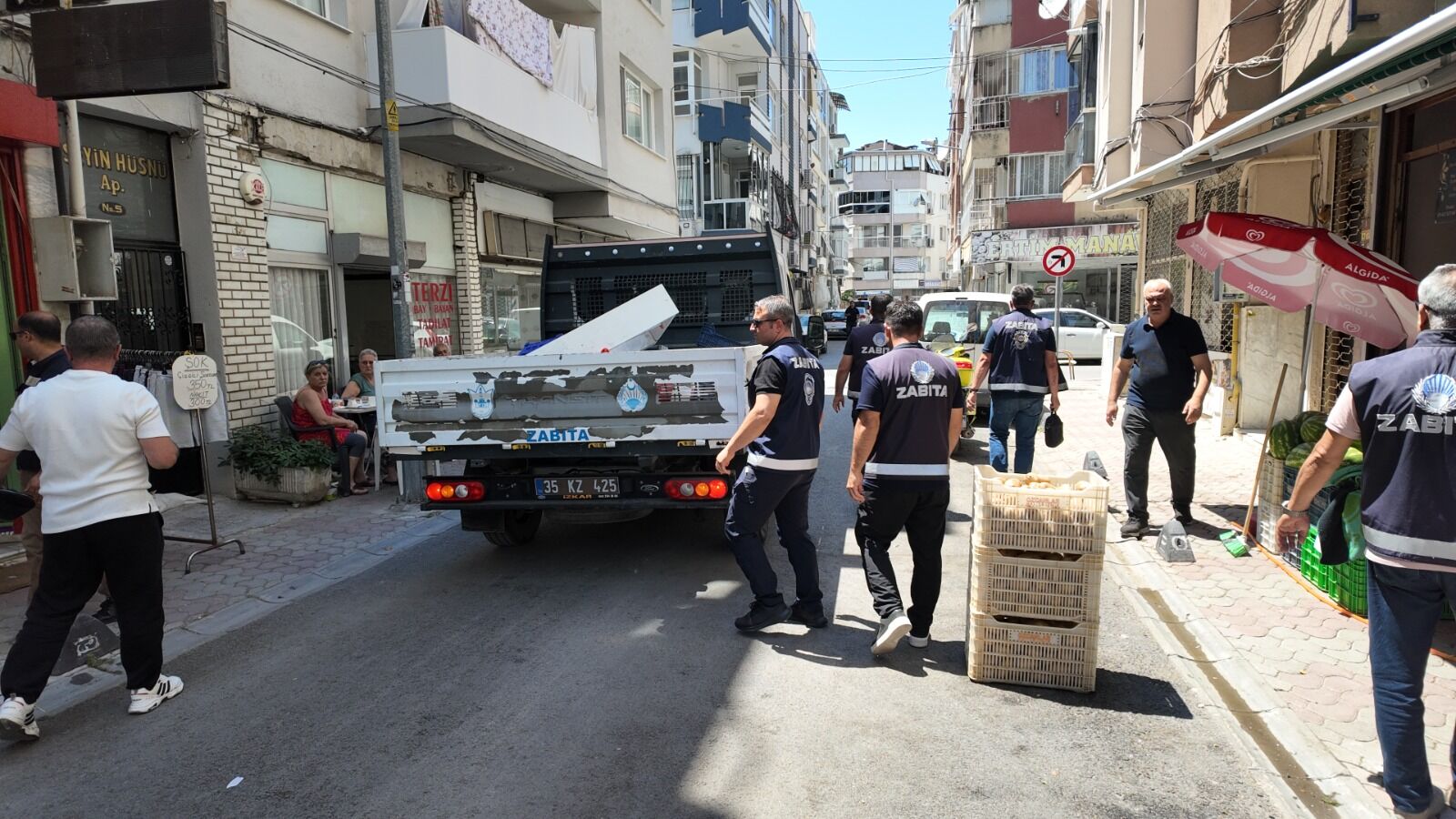 Konak Zabıtasından Kaldırım Işgallerine Karşı Sıkı Denetim (4)