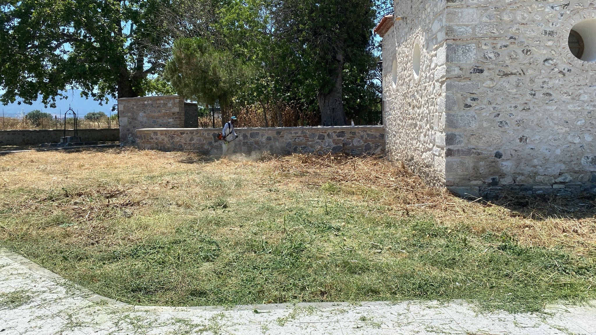 Manisa Büyükşehir’den Karacaahmet Türbesi’nde Hummalı Temizlik (4)