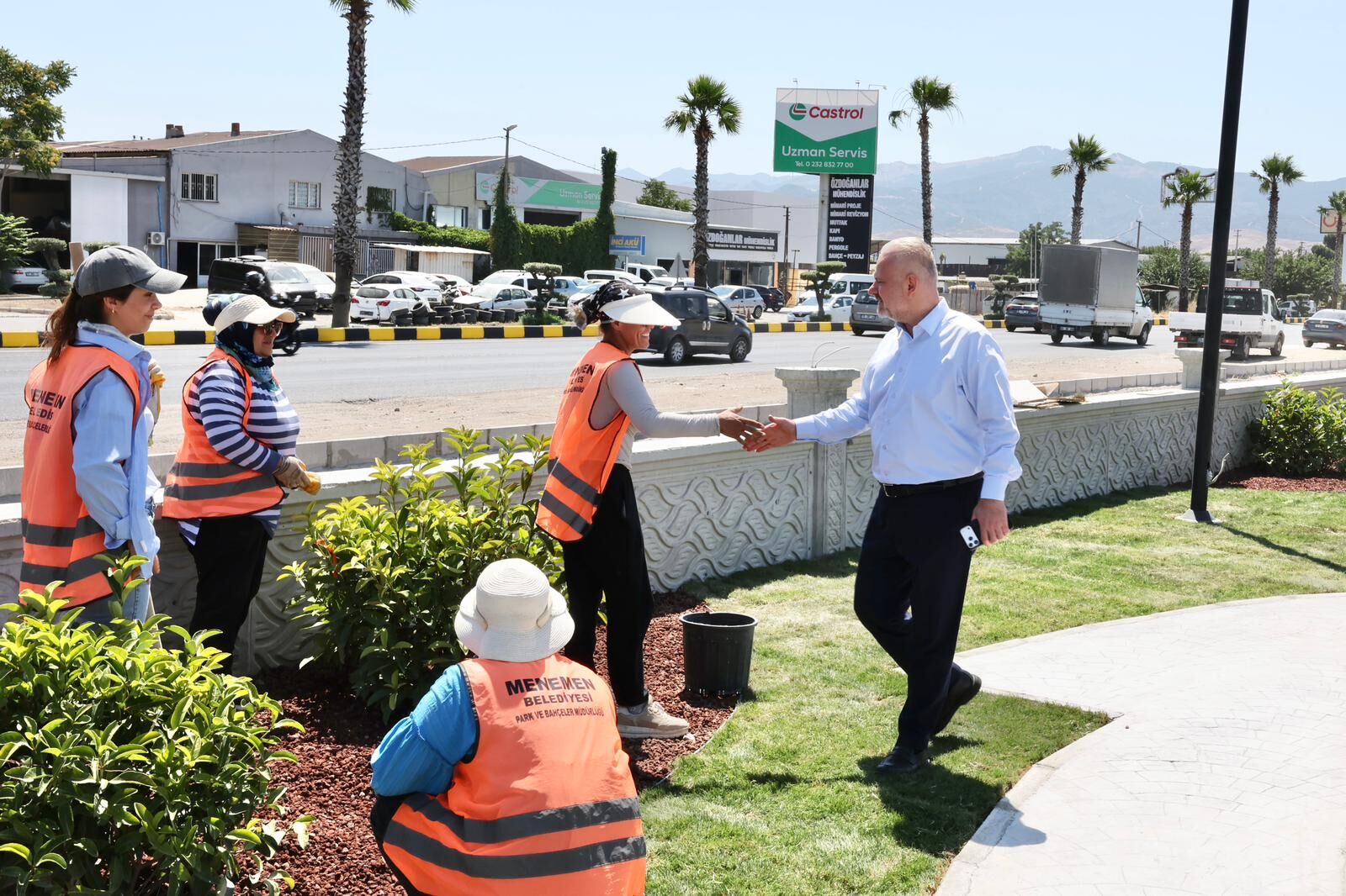 Menemen’de Güvenli Mola Dönemi Tir Garajı Tamamlanıyor (6)