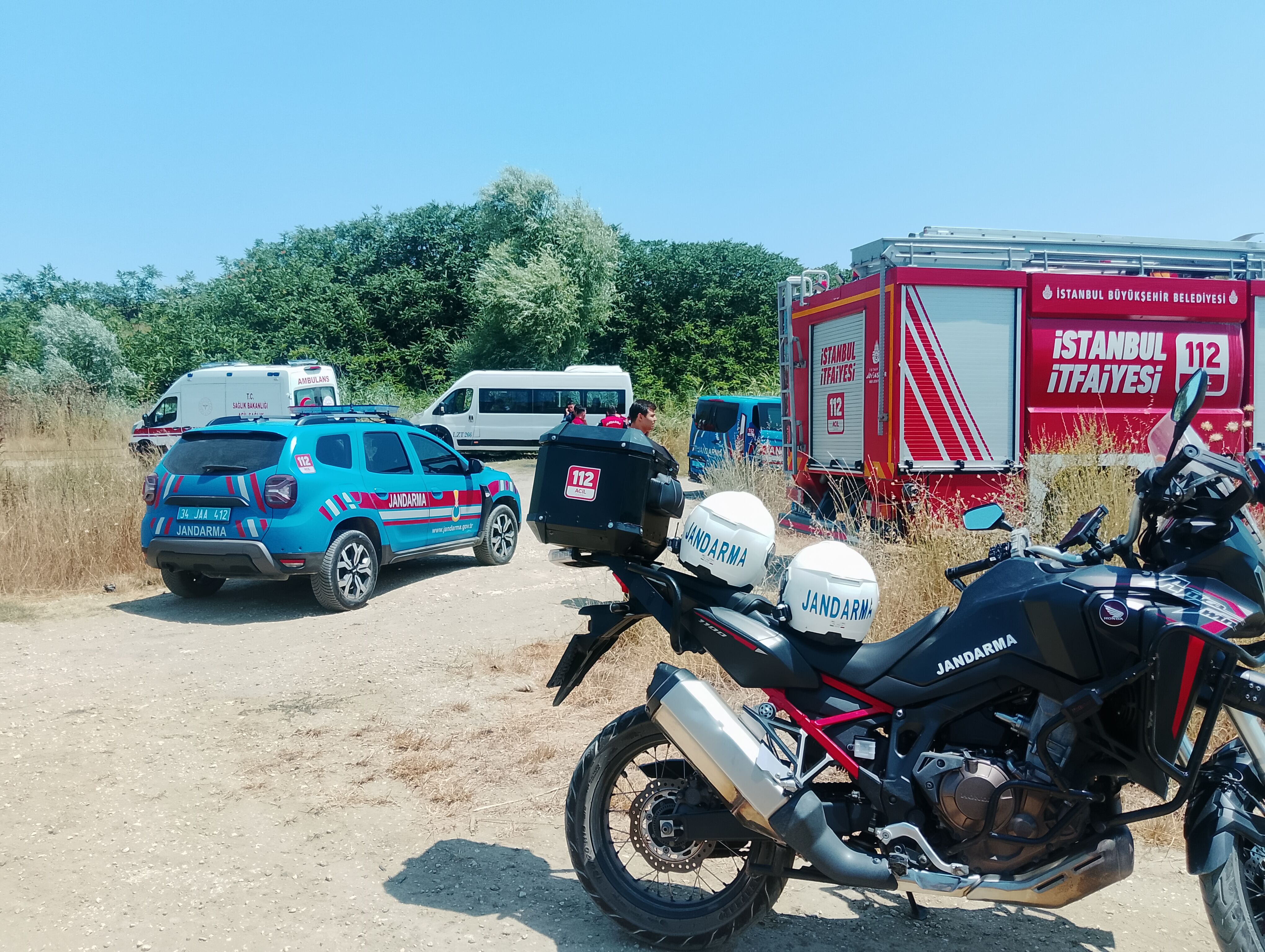 S I L I V R I D E S E R I N L E M E K I C I N G O L E T E G I R D I 1423546 423119
