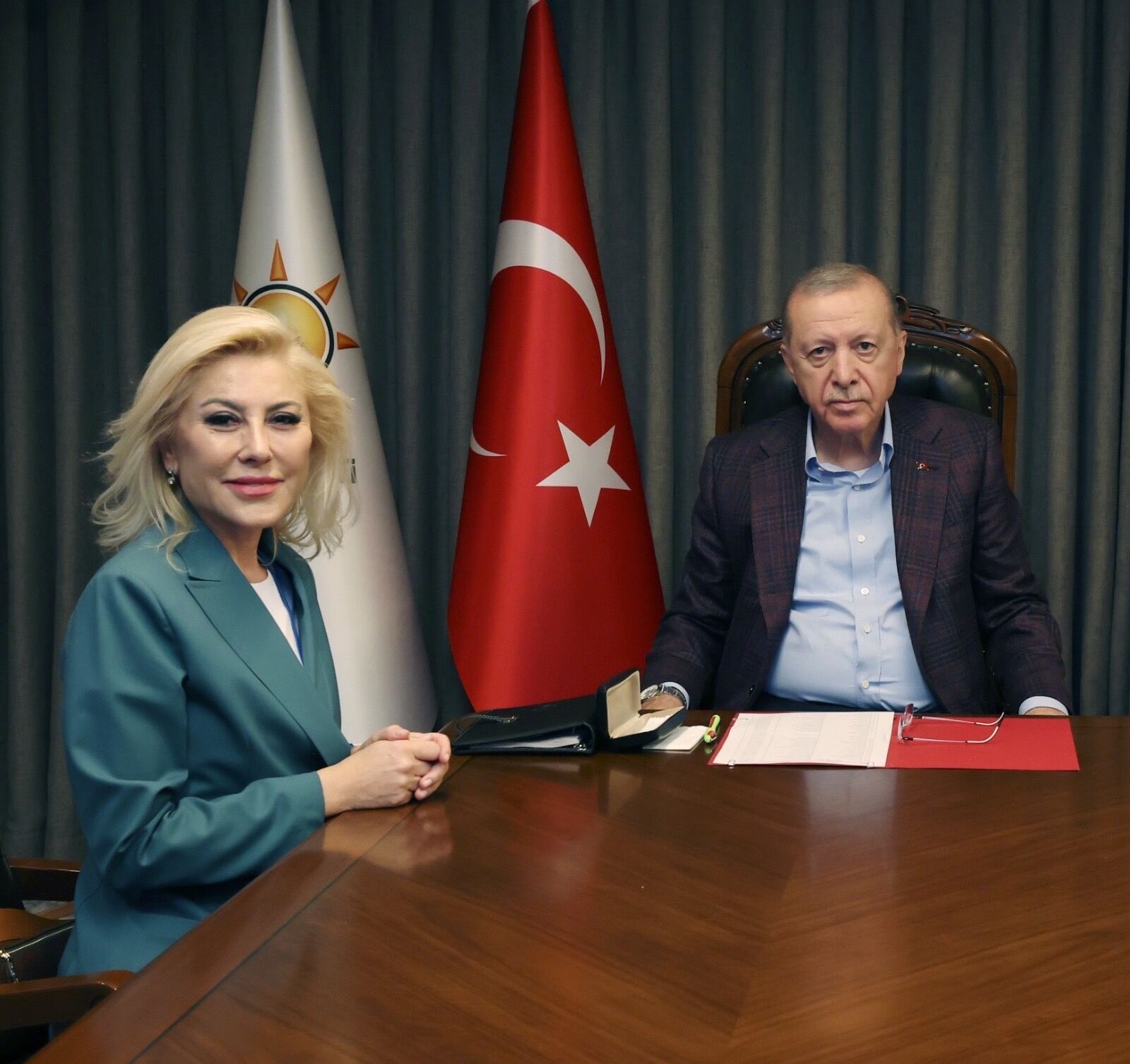 Şebnem Bursalı (2)