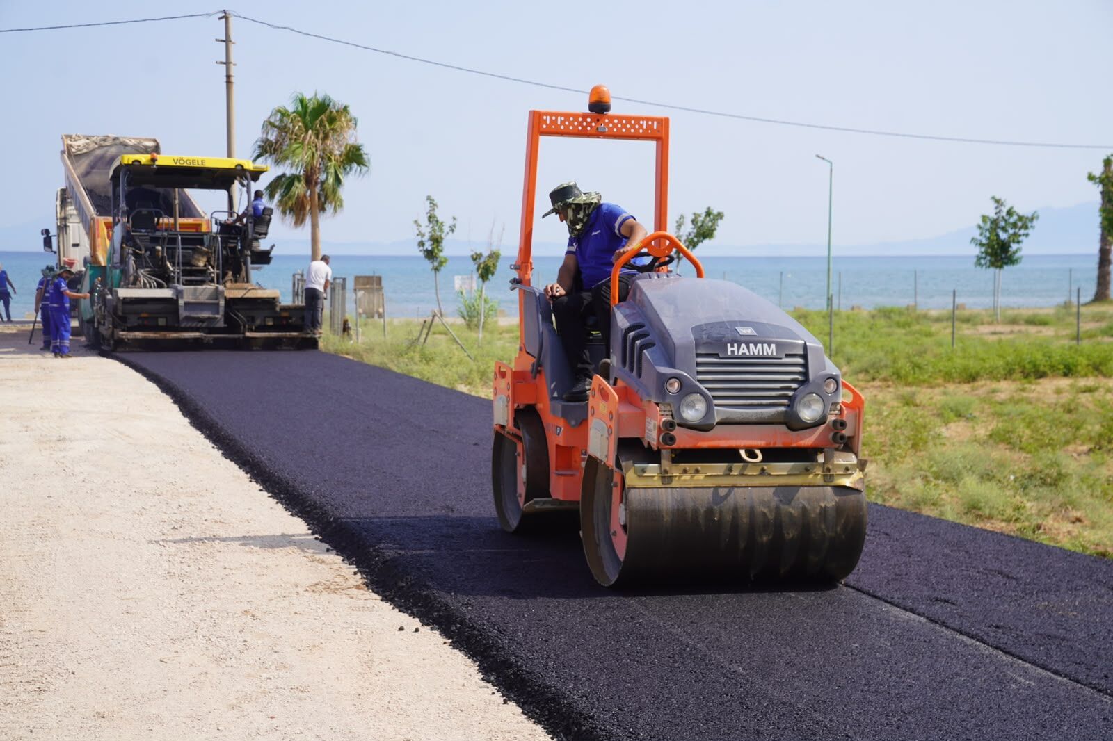 Seferihisar'da Yol Yatırımları Hız Kesmiyor (2)