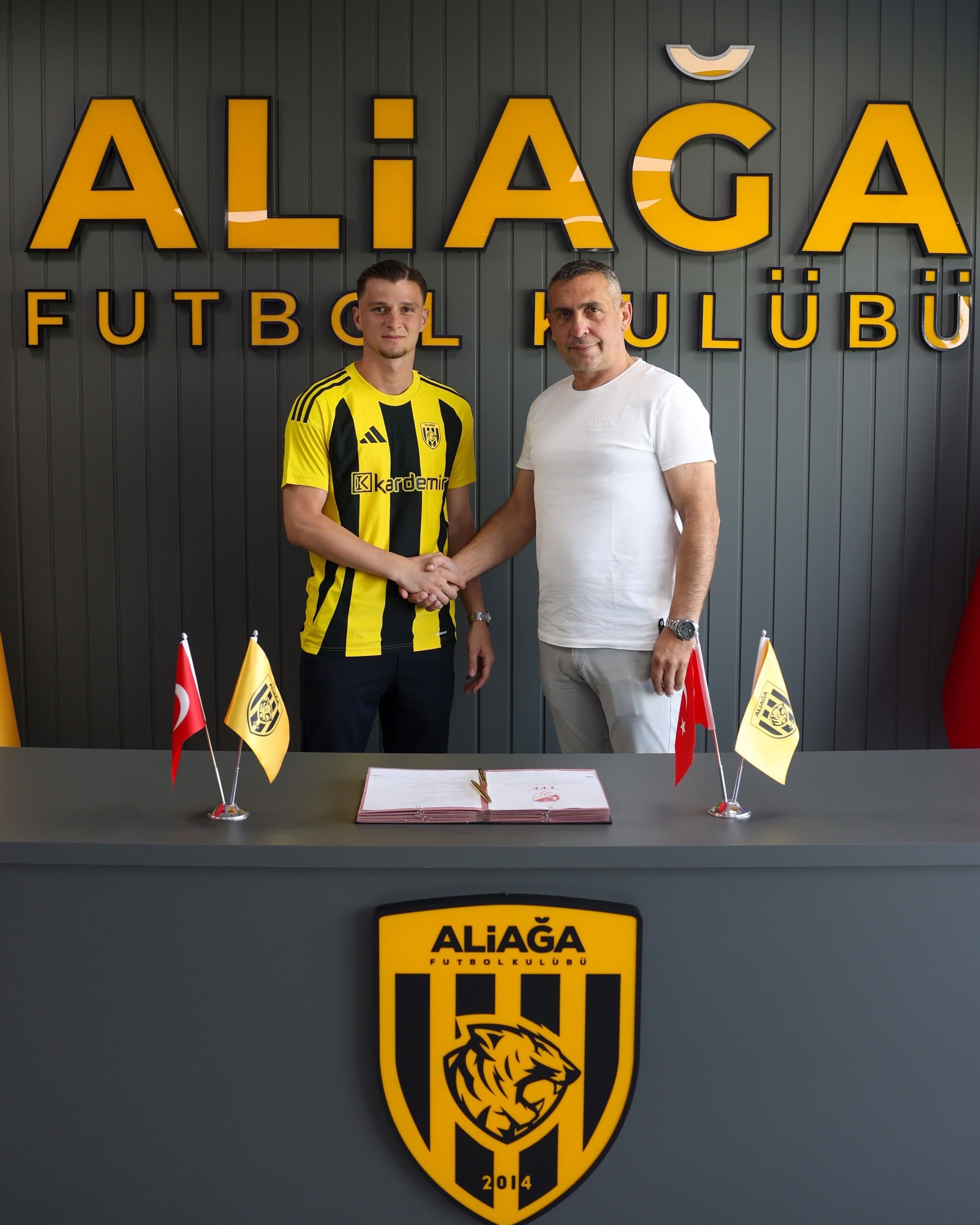 Tff 2. Lig Ekiplerinden Aliağa Futbol Kulübü, Yeni Sezon Öncesi Kadro Yapılanmasını Sürdürüyor (3)