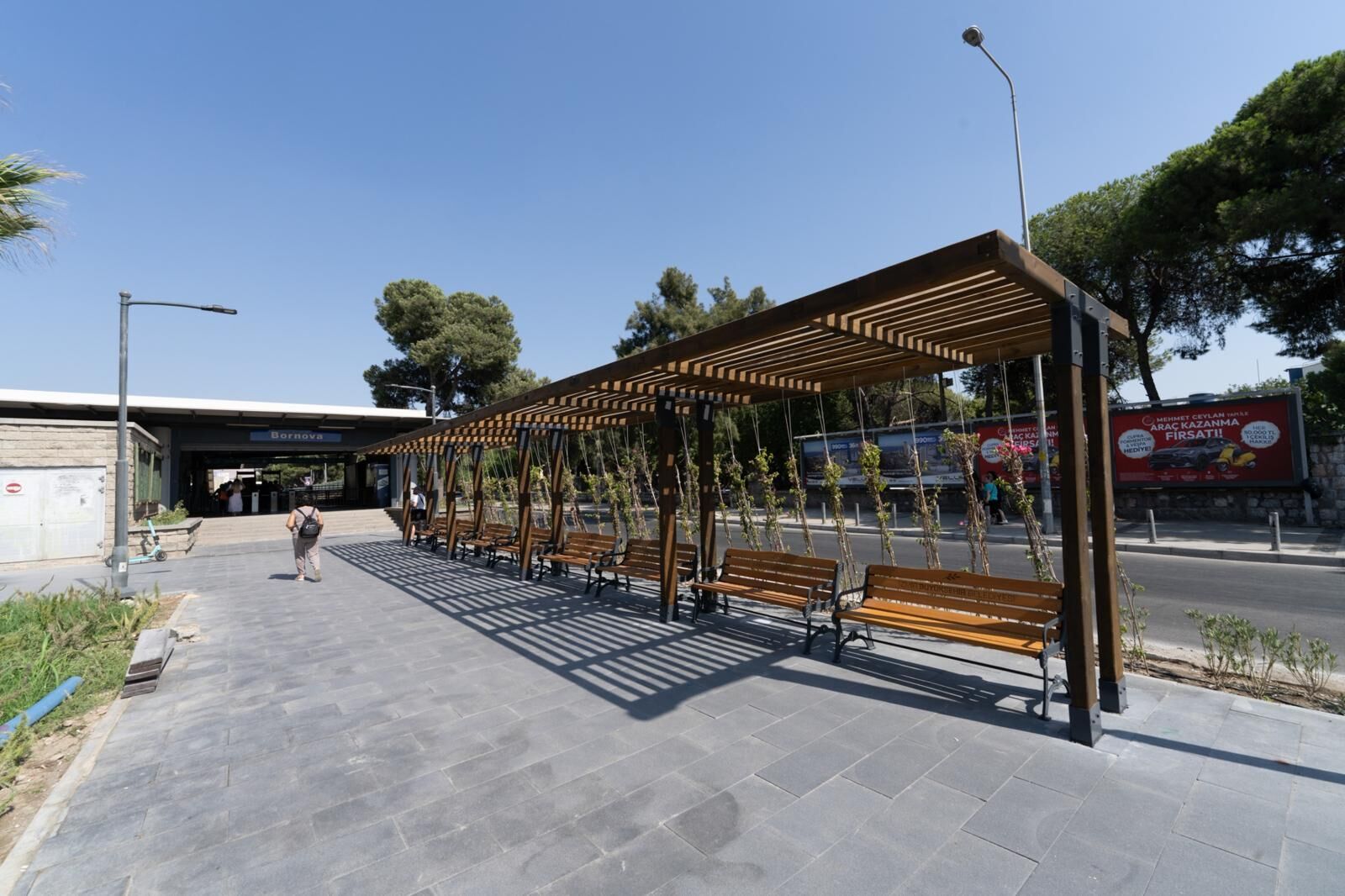 Bornova’da ulaşımın kalbi ışıl ışıl oldu