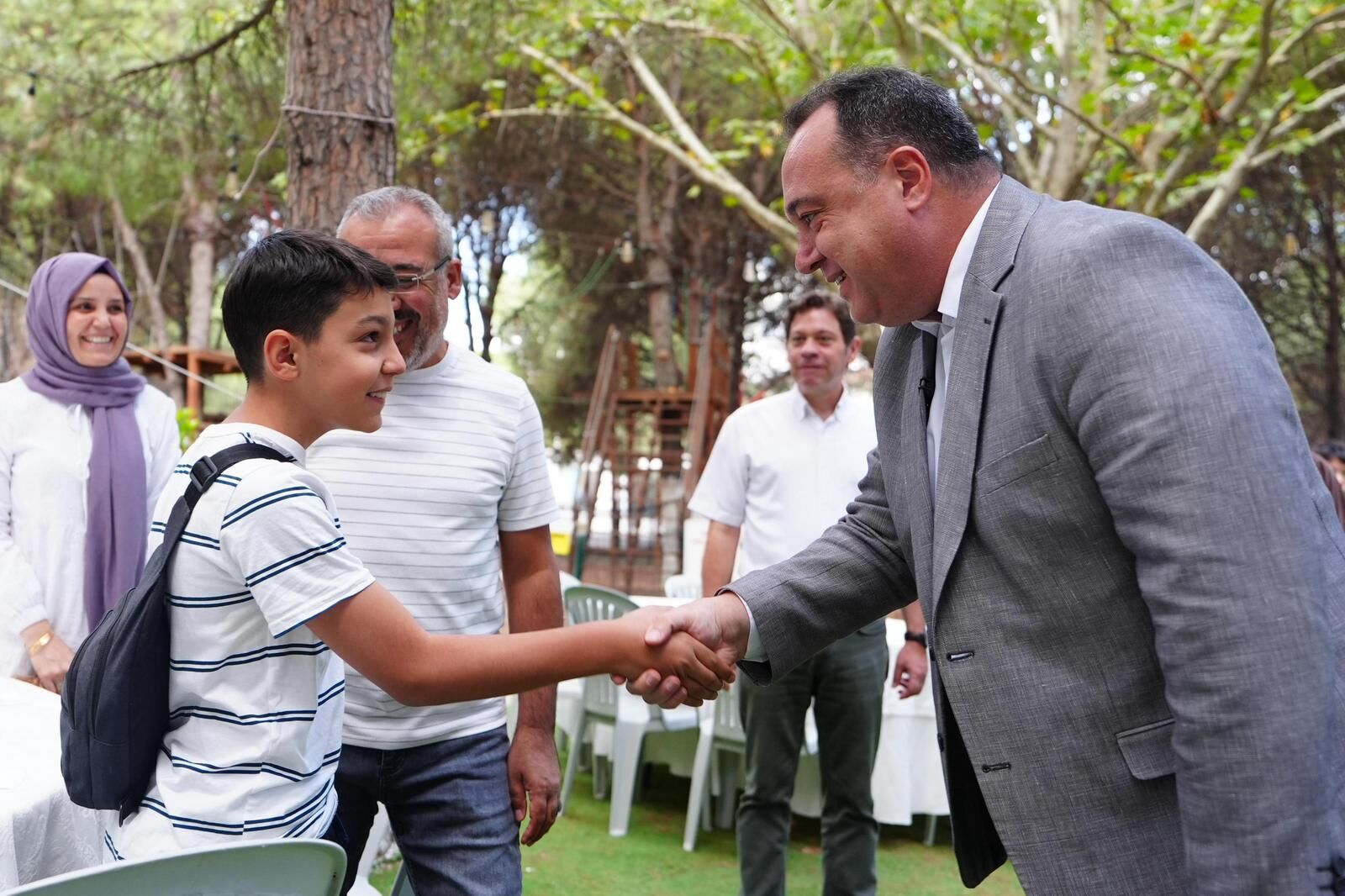 Başkan Dutlulu, Mabem’li Öğrencilerin Lgs Başarısını Aileleriyle Kutladı (10)