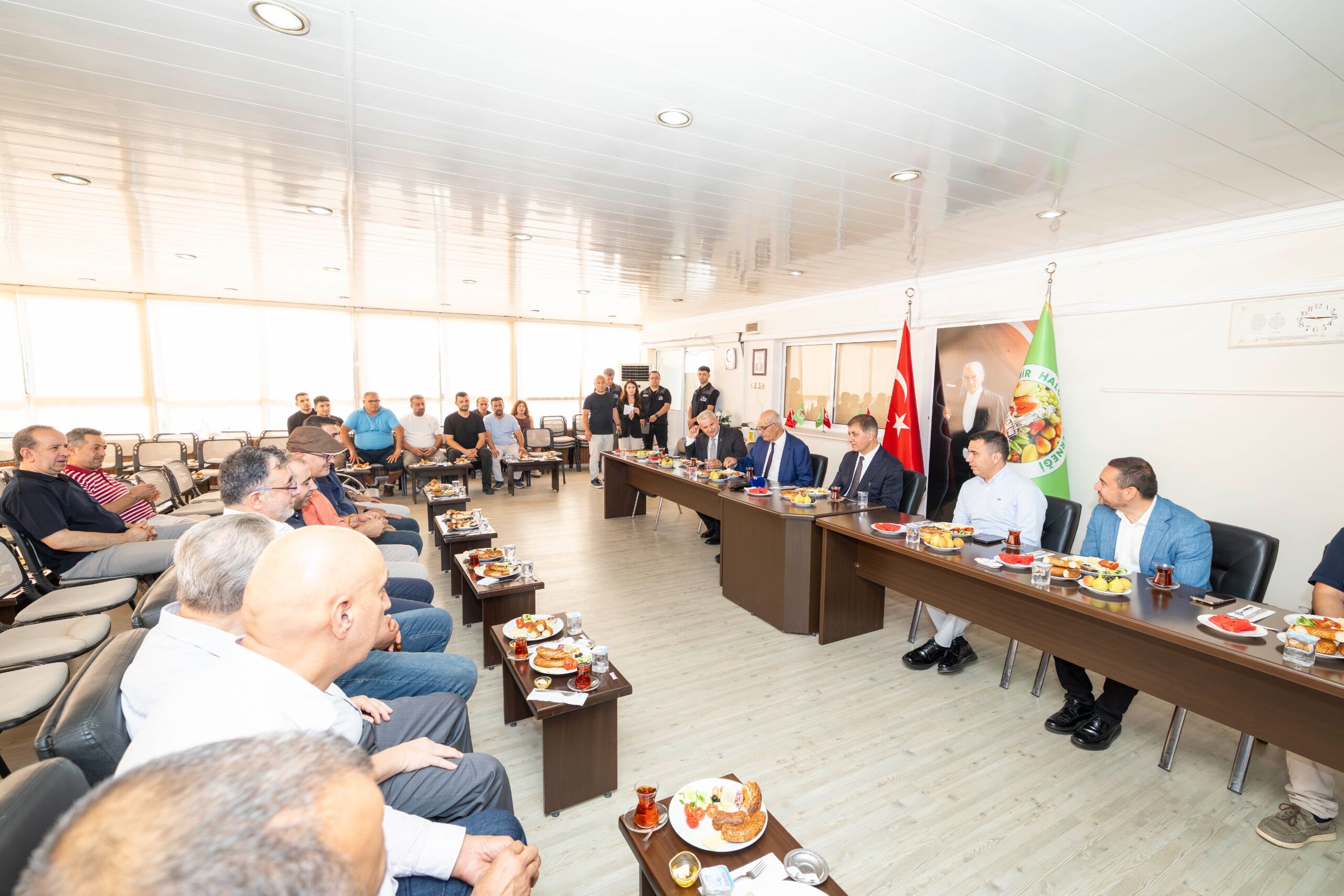 Başkan Tugay 'Herkes Hak Ettiği Kazanca Sahip Olmalı' (6)