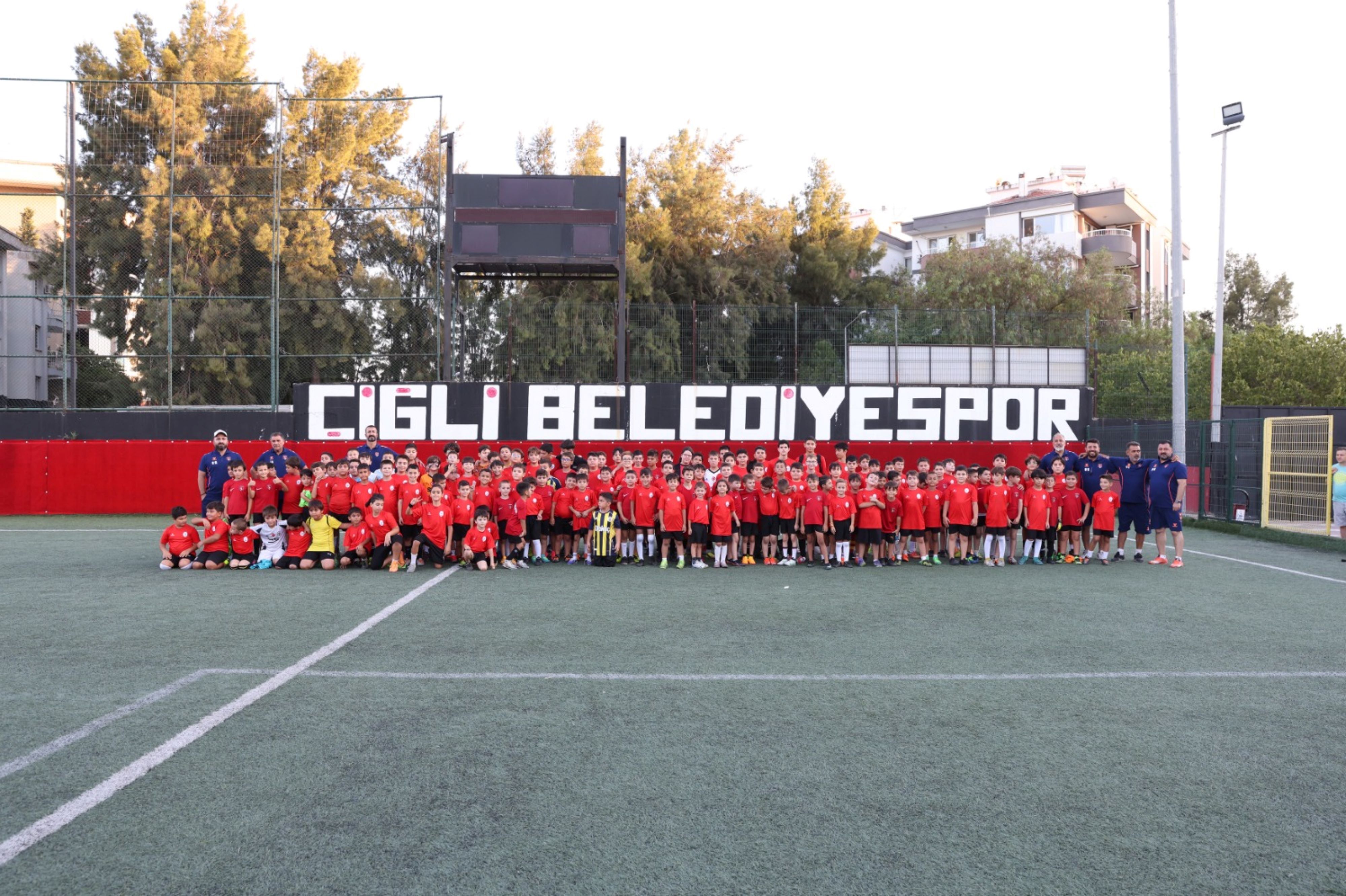 Çiğli Belediyesi’nin Yaz Döneminde Çocuk, Genç Ve Yetişkinlere Yönelik Düzenlediği Spor Kursları Yoğun Ilgi Gördü (4)