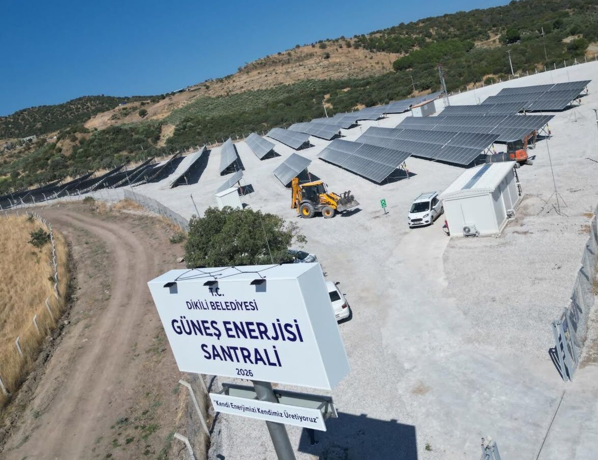 Dikili Belediyesi’nin 2019 Yılında Çalışmalarına Başladığı Güneş Enerjisi Santrali, Haziran Ayında Elektrik Üretimine Geçti (1)