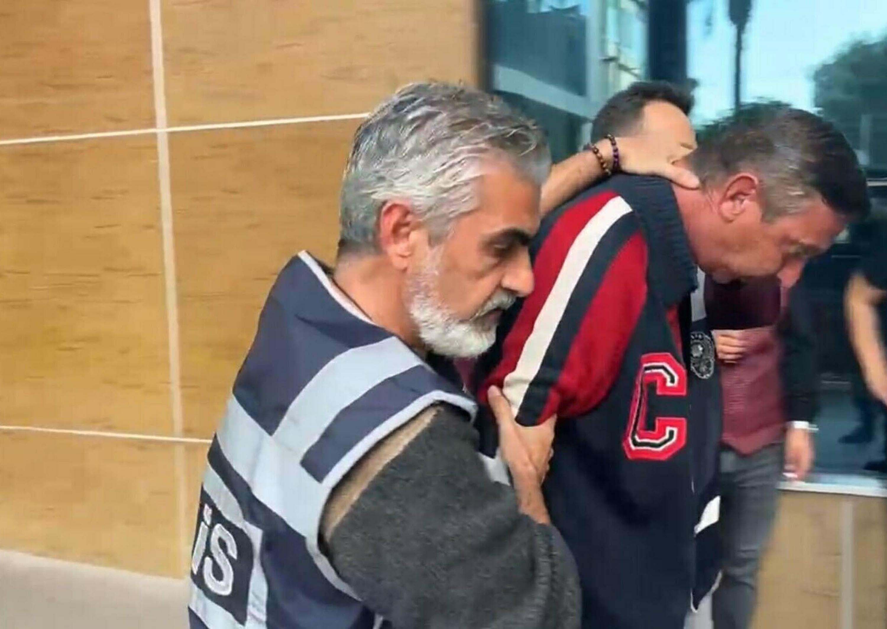 Eski̇ Eşi̇e Ezdi̇ (4)