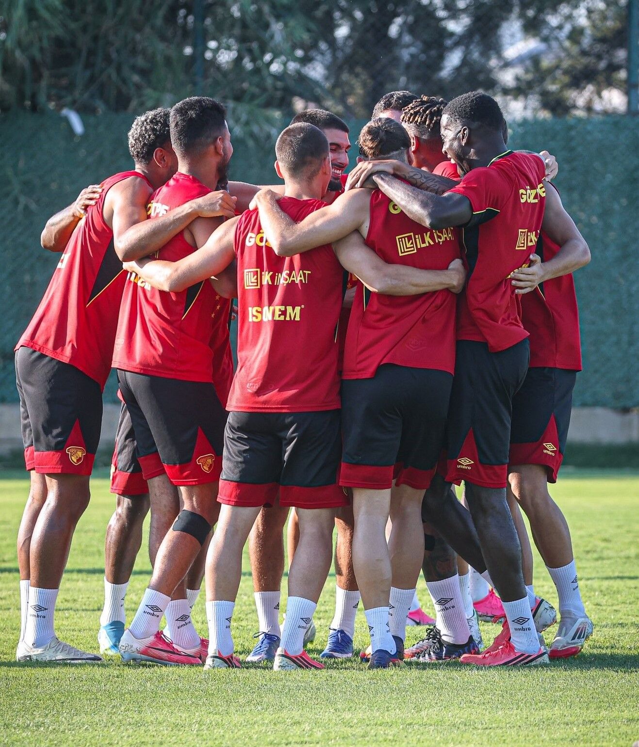 Göztepe, Trendyol Süper Lig’in Açılış Haftasında Yarın Samsunspor’a Konuk Olacak. (3)