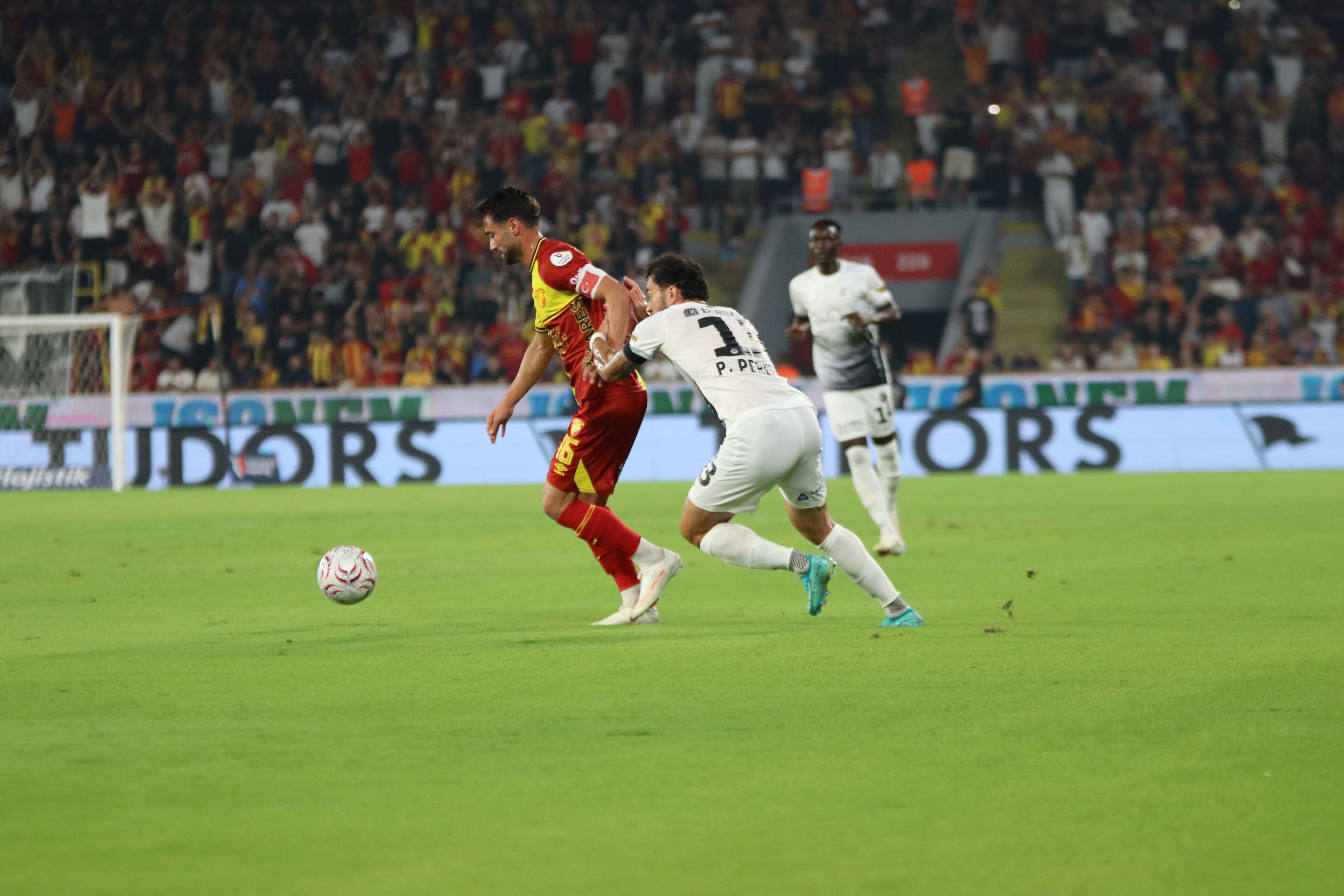 Göztepe4