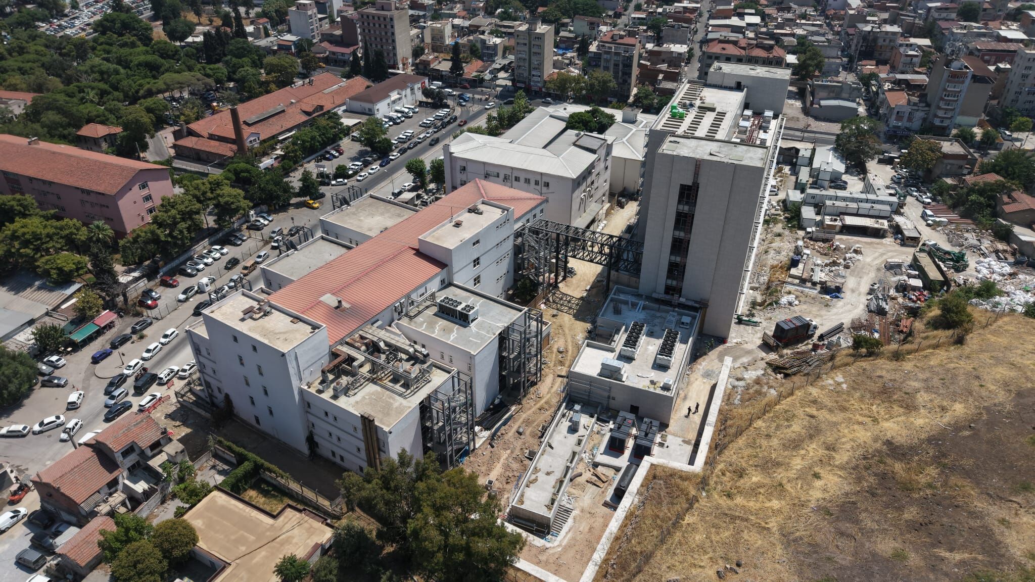 İzmir Büyükşehir Belediyesi Eşrefpaşa Hastanesi’nin (1)