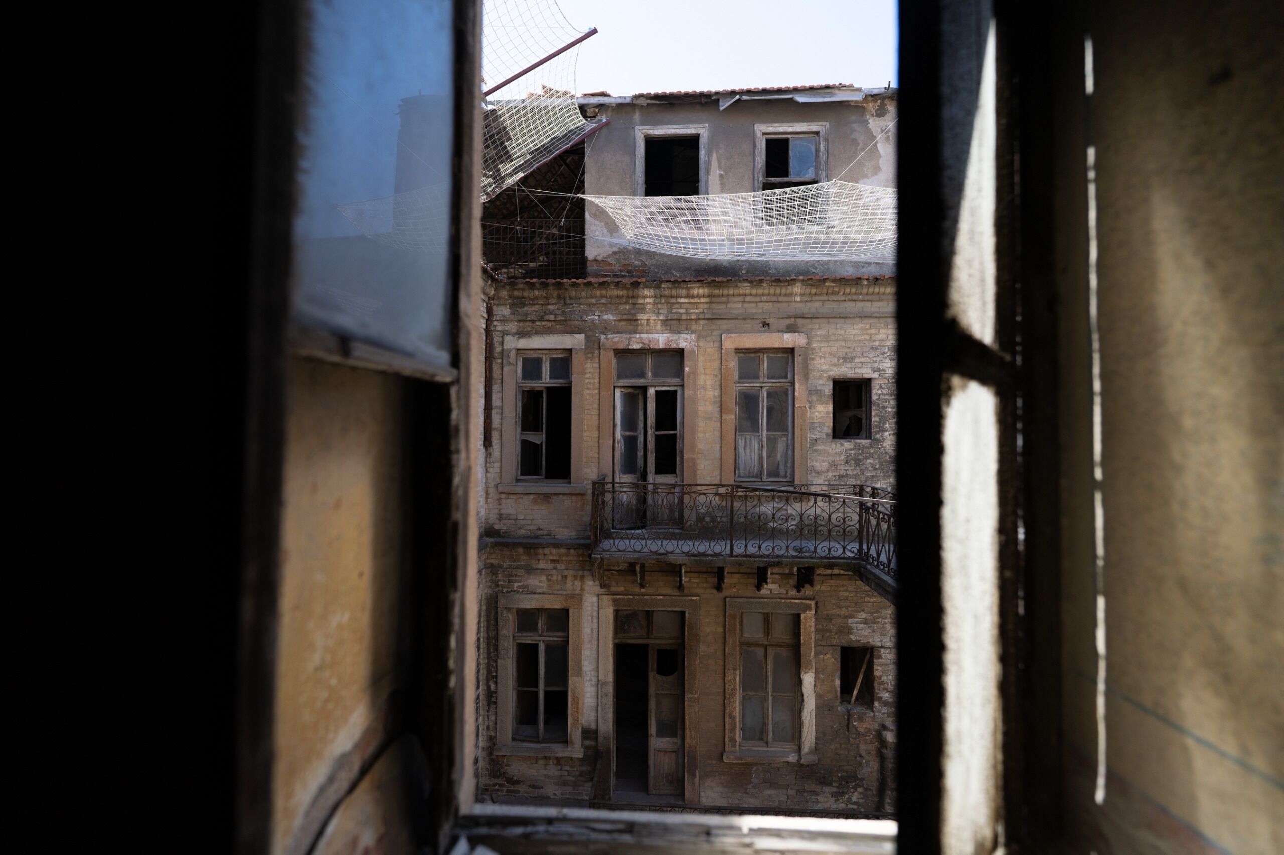 İzmir'in Tarihi Cihan Palas Oteli Yeniden Kent Yaşamına Kazandırılıyor (4)
