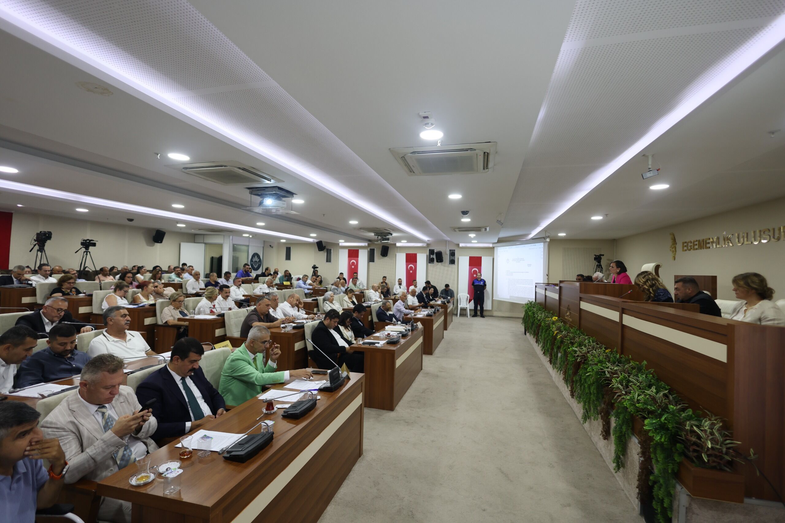 Karabağlar Belediyesi Ağustos Ayı Meclisi 1. Oturumu (10)