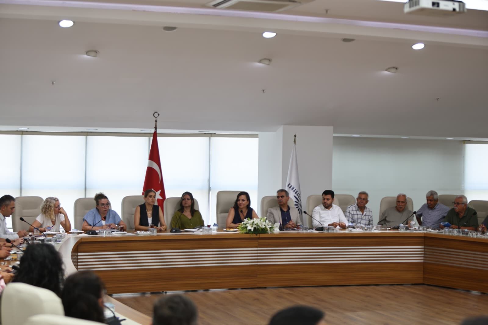Karabağlar Belediyesi Meslek Odaları Ile Buluşma5