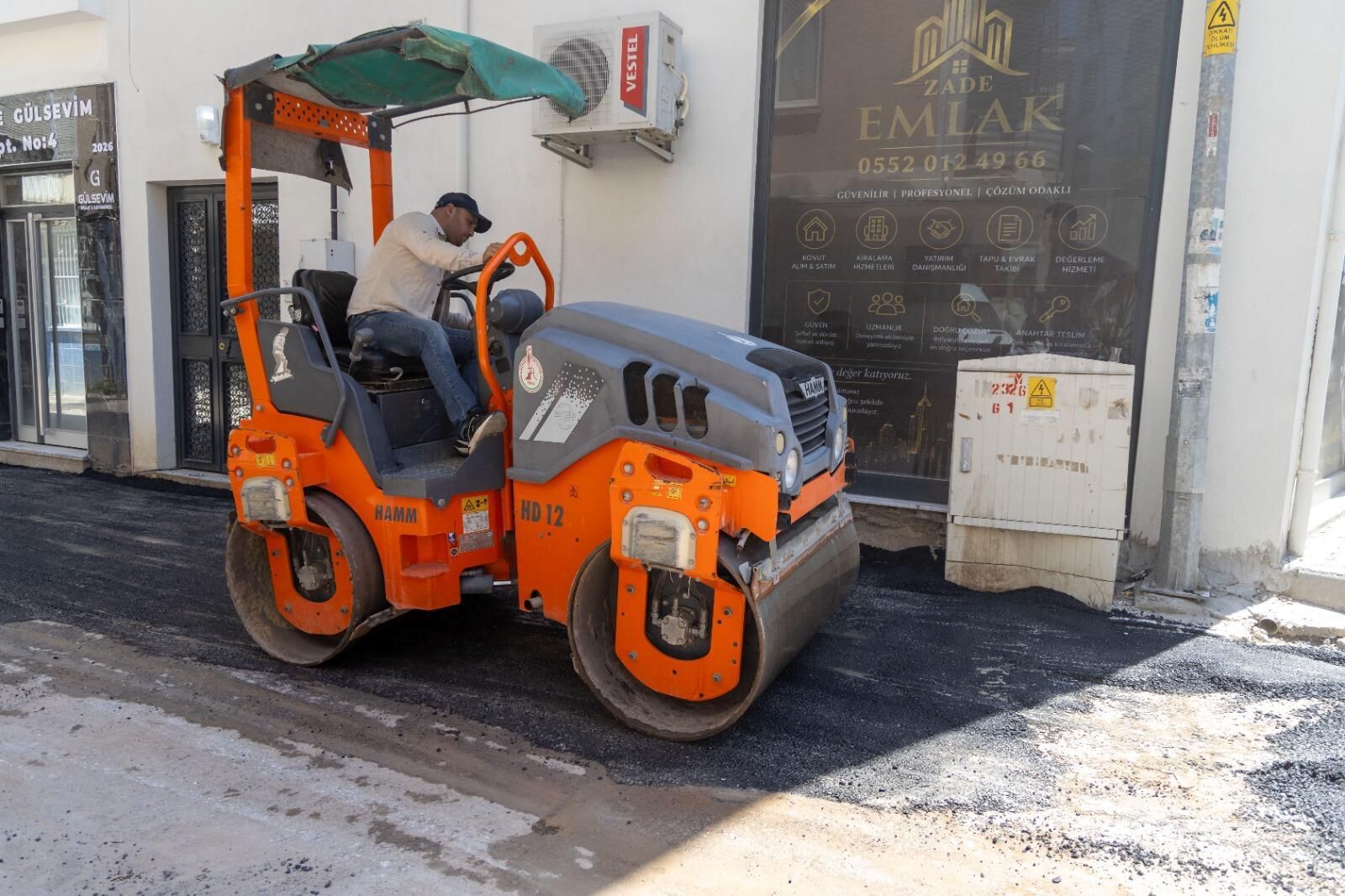 Karşıyaka’da Yol Bakım Seferberliği Temmuzda 2 Bin 995 Metrekare Yenilendi (4)