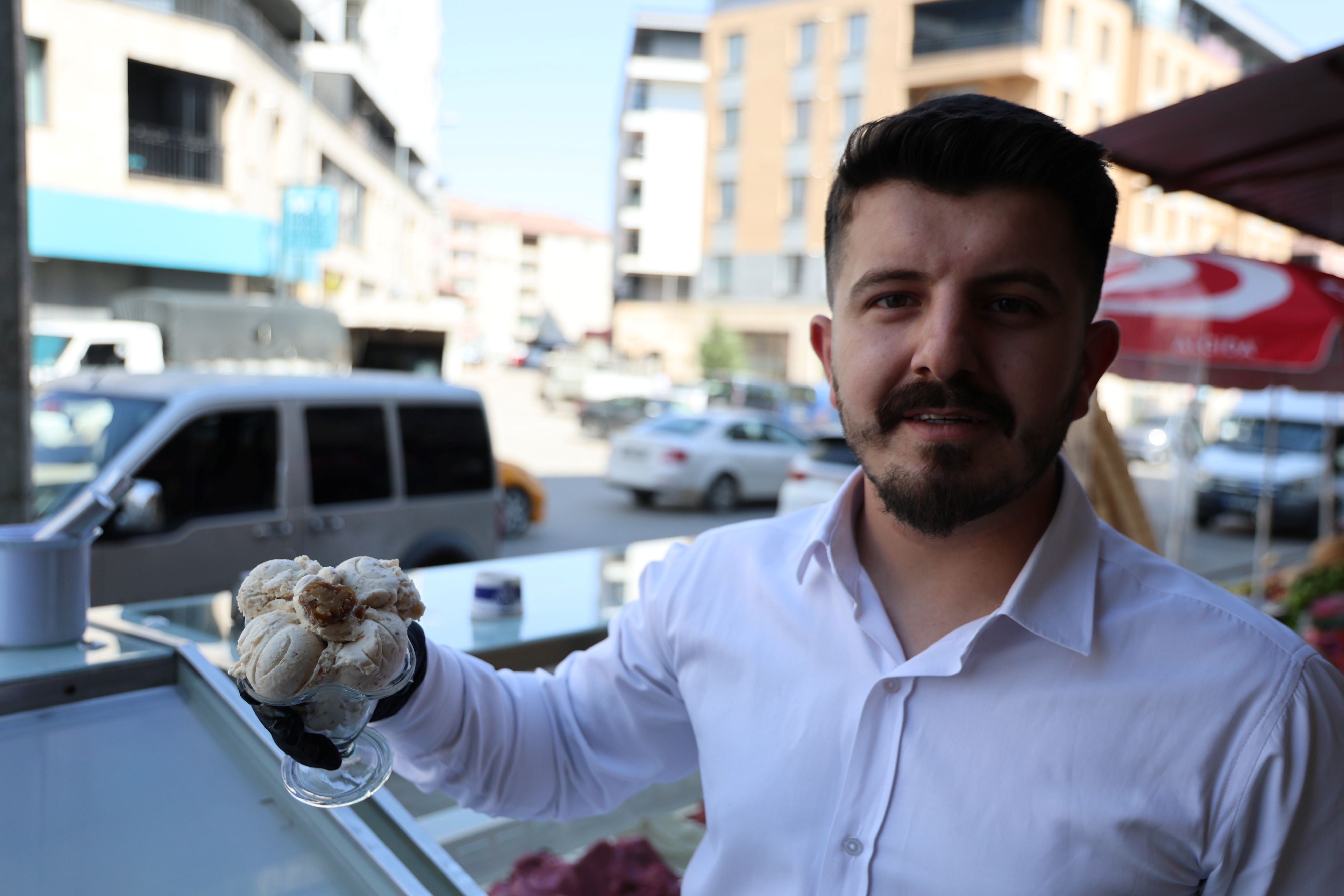 Kentin Coğrafi Işaret Tescilli Yöresel Lezzetlerinden Orcikten Dondurma Yaptı (6)