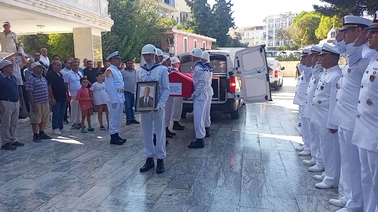 Kibris Gazisi Son Yolculuguna Ugurlandi 1465653 436090 (1)