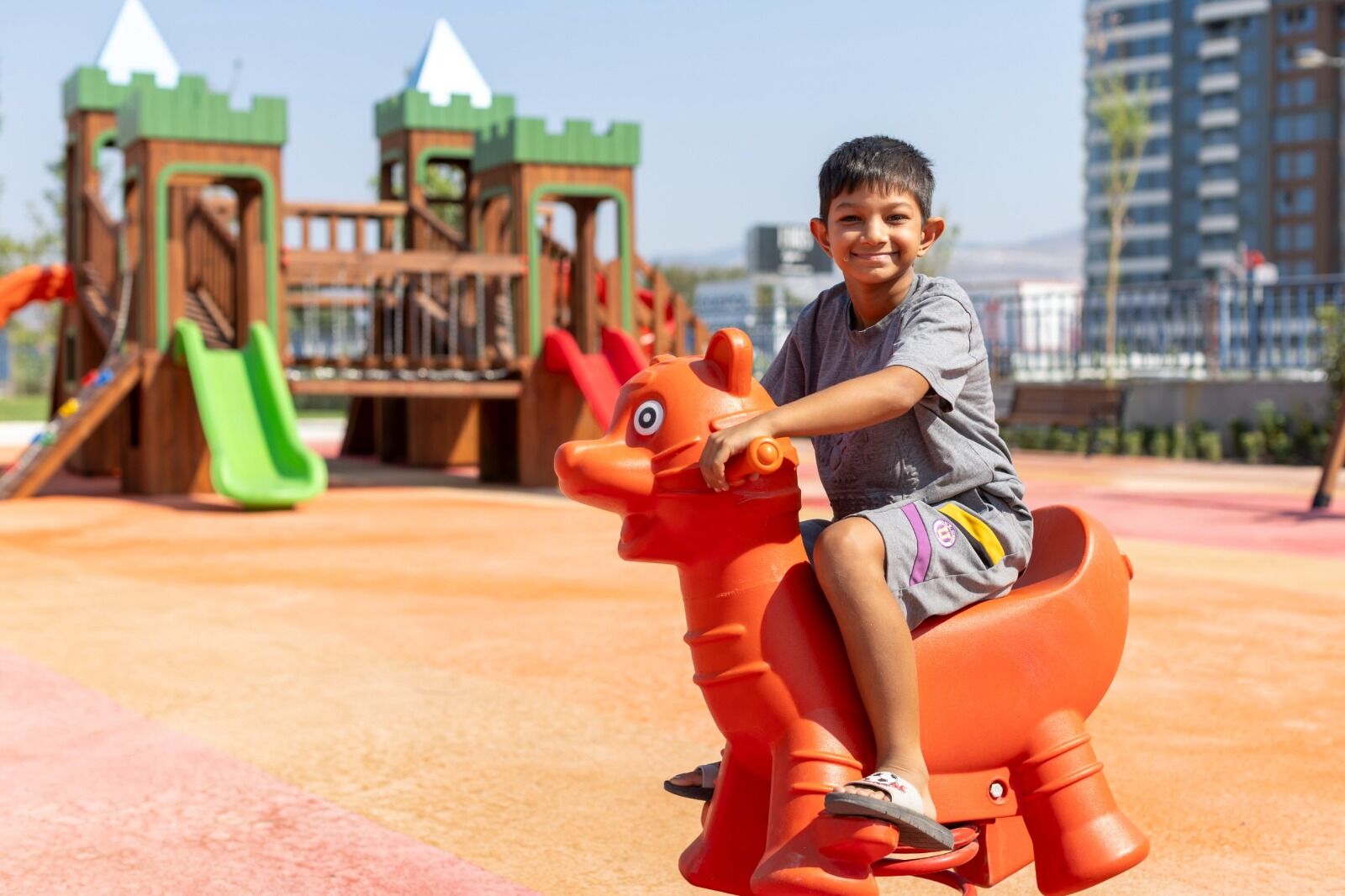 Konak 6 Bin Metrekarelik Yeni Parkına Kavuştu (12)