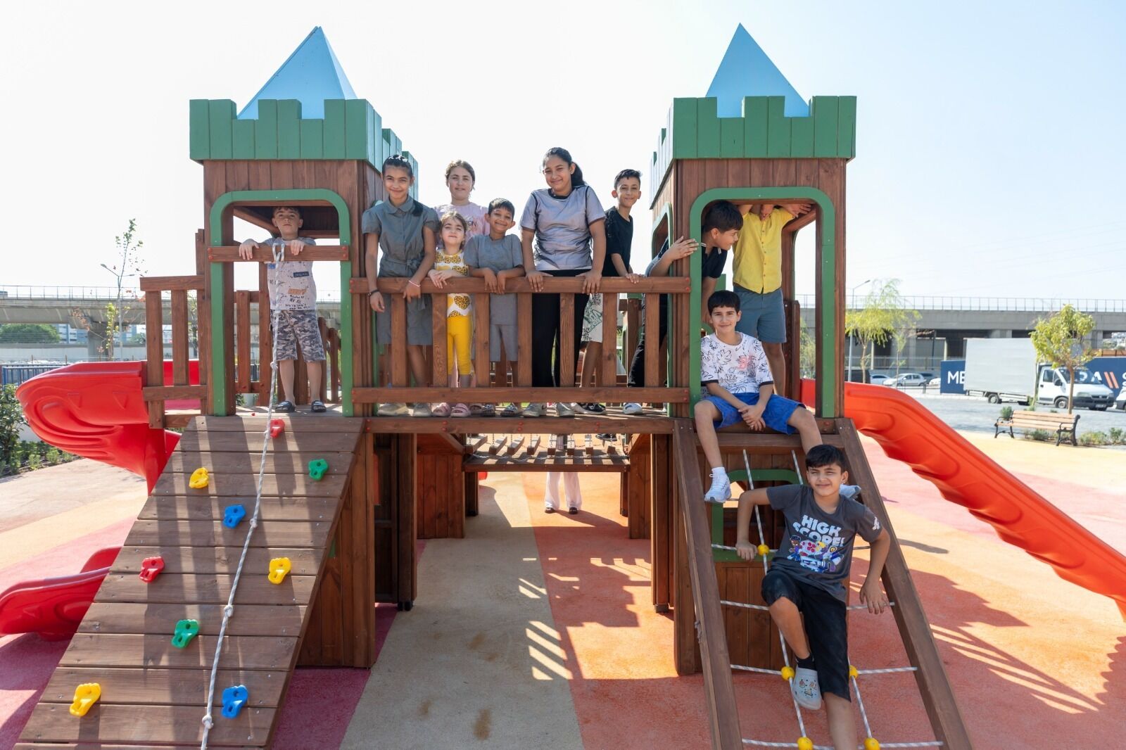 Konak Yeni̇ Parkina Kavuştu (2)