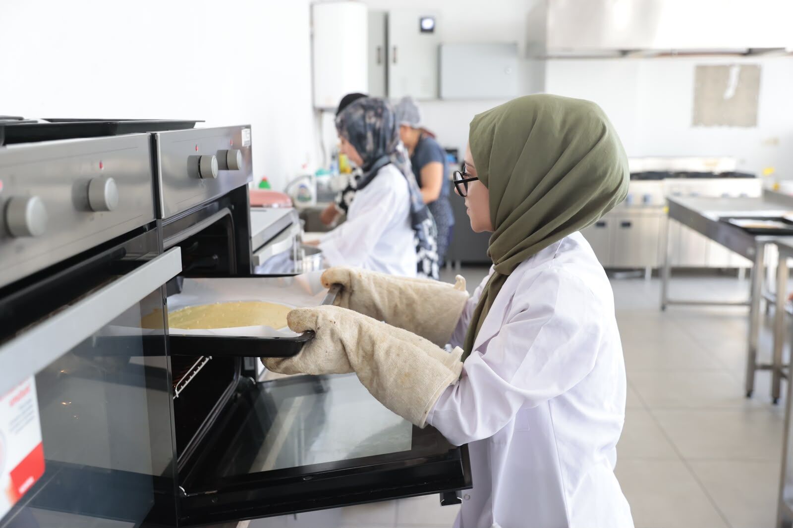Konaklı Kadınlar Temel Pastacılık Eğitimi’yle Üretim Ve Istihdama Katılıyor (8)