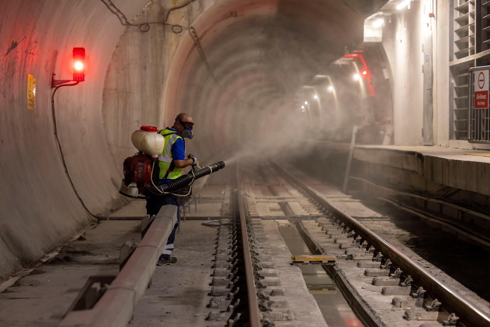 Metro Istasyonları, Tüneller (6)