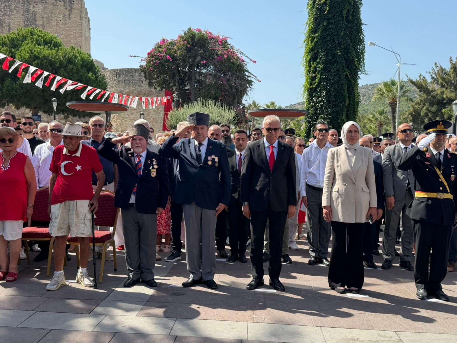 30 Ağustos Zafer Bayramı’nın 104. yıl dönümü, Çeşme’de düzenlenen resmi törenle kutlandı.