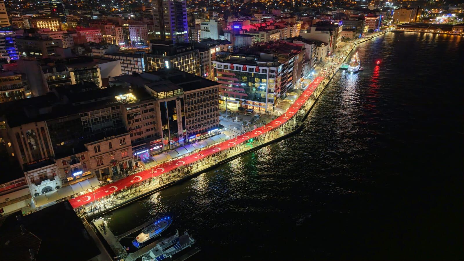 9 Eylül Coşkusu Fener Alayıyla Sona Erdi (5)