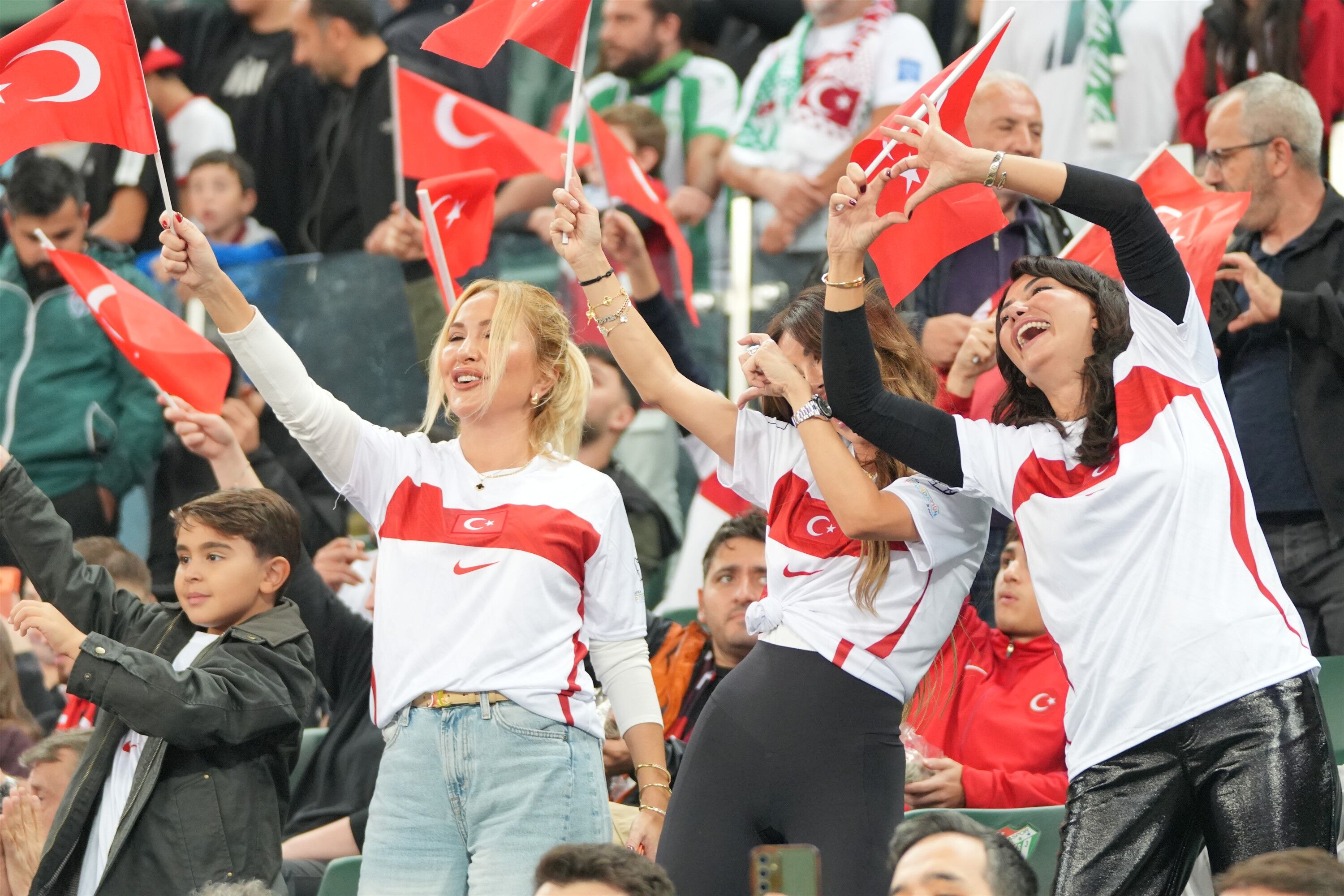 A Milli Takım, İtalya Karşısında Sahadan 4 1 Yenik Ayrıldı (6)