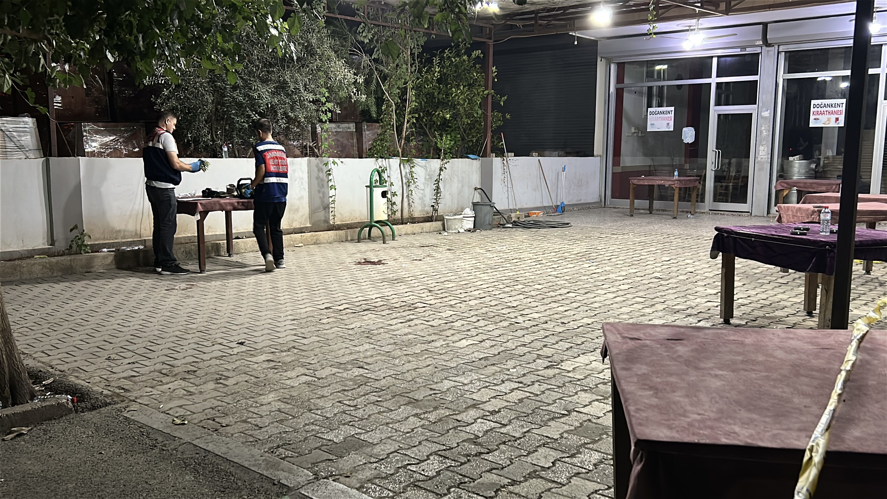 Adana’da Kahvehanede Silahlı Kavga (2)