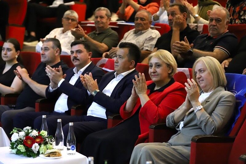 Ak Parti Menderes’te Danışma Meclisi Toplantısı (4)