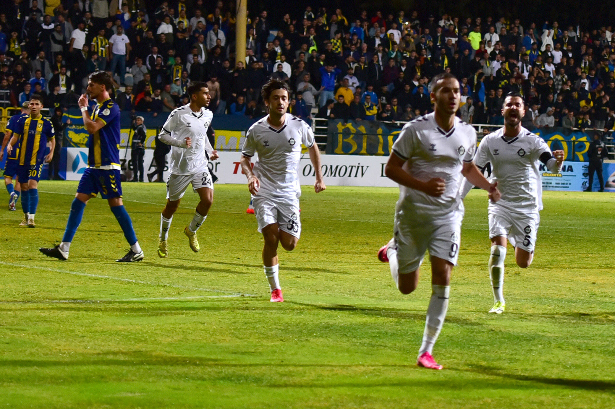 Altay, Bucaspor 1928'I 2 1 Mağlup Etti (4)