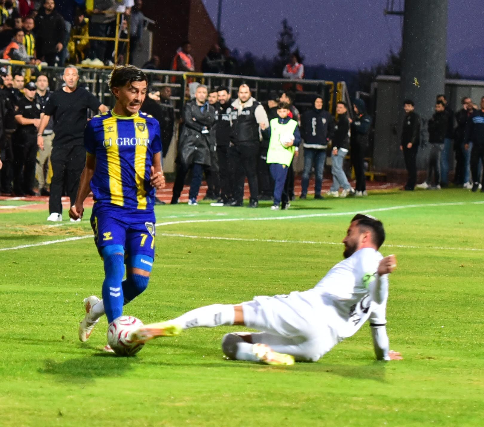 Altay, Bucaspor 1928'I 2 1 Mağlup Etti (5)