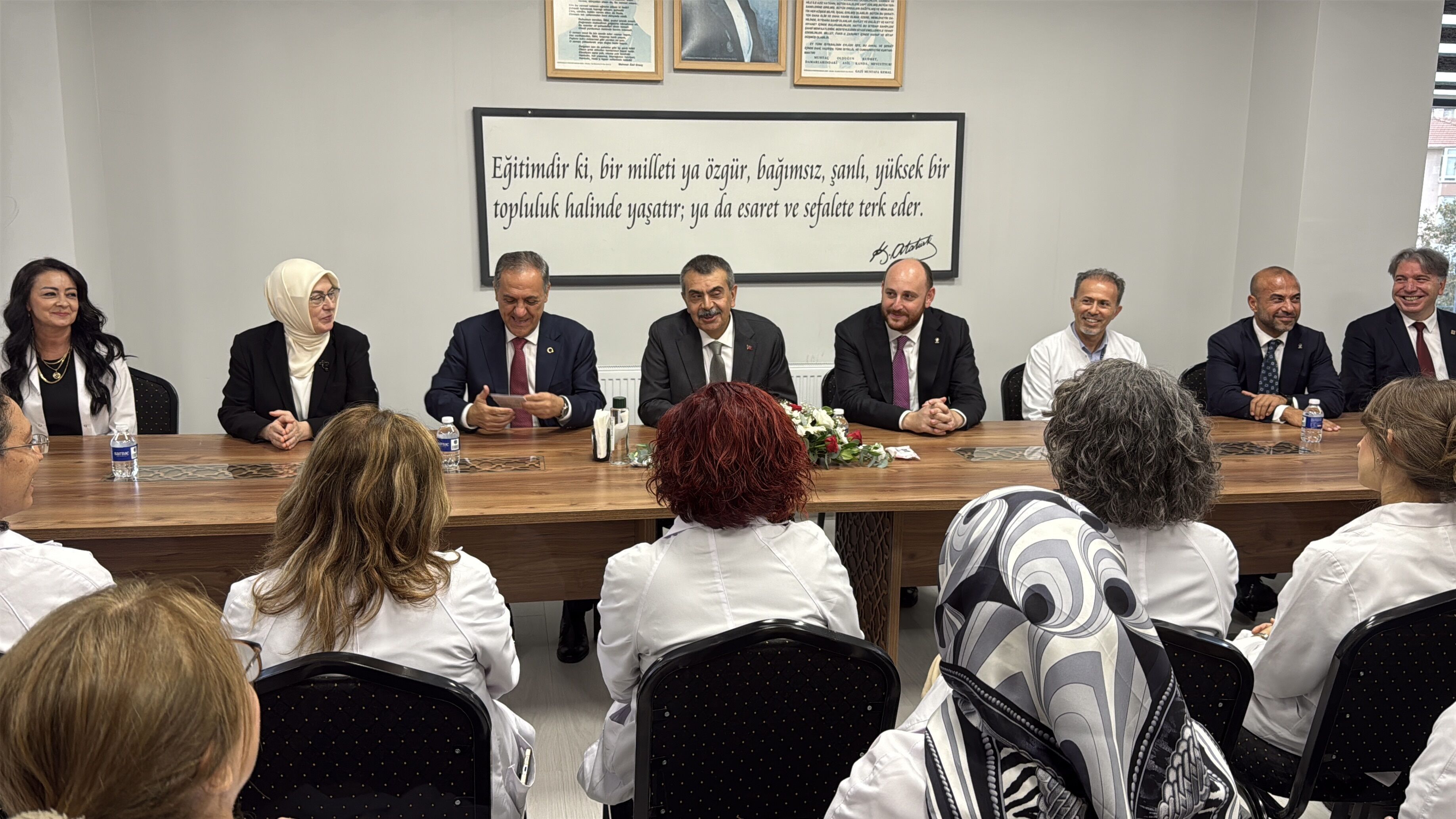 Bakan Tekin (4)
