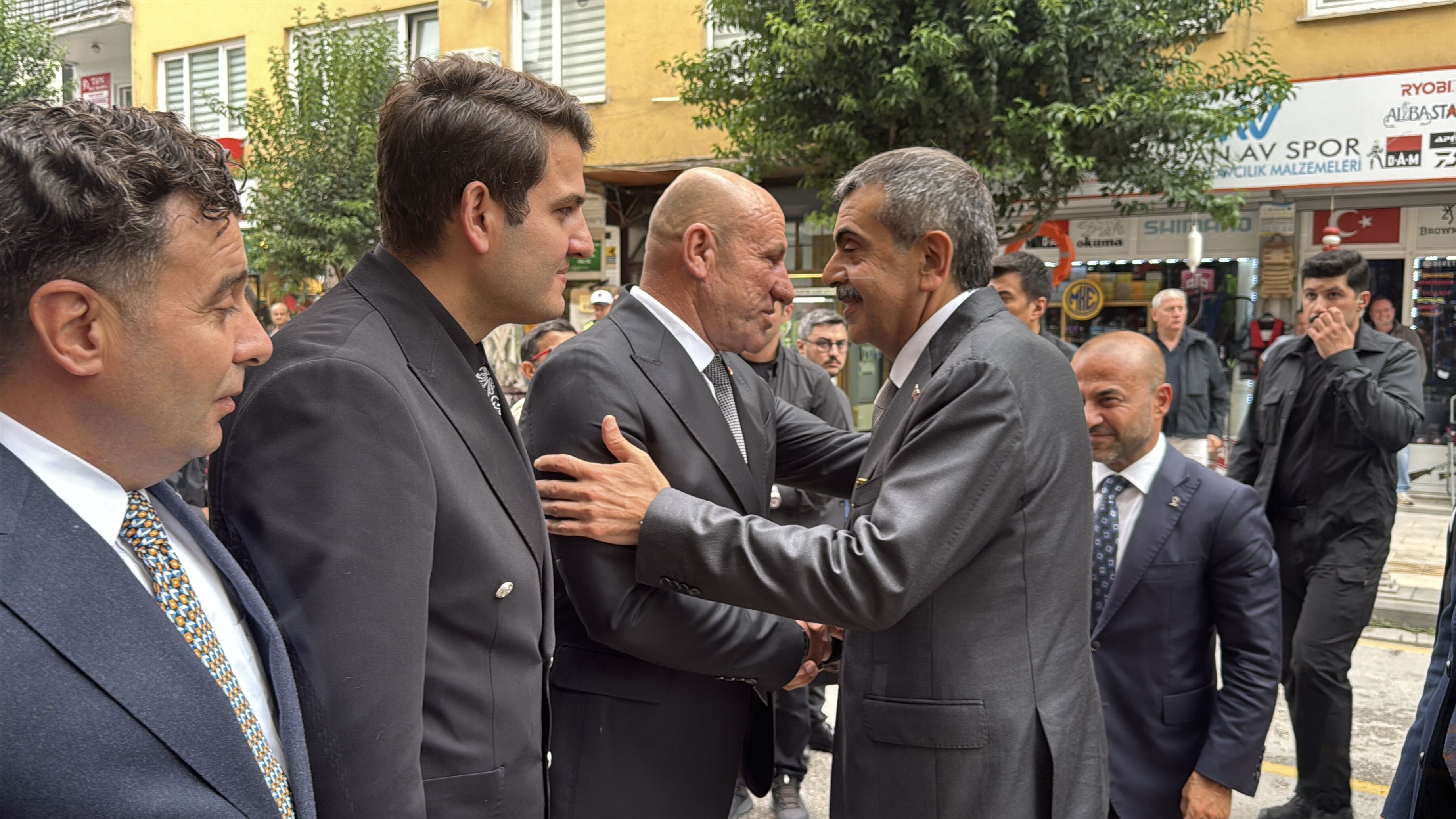 Bakan Tekin (5)