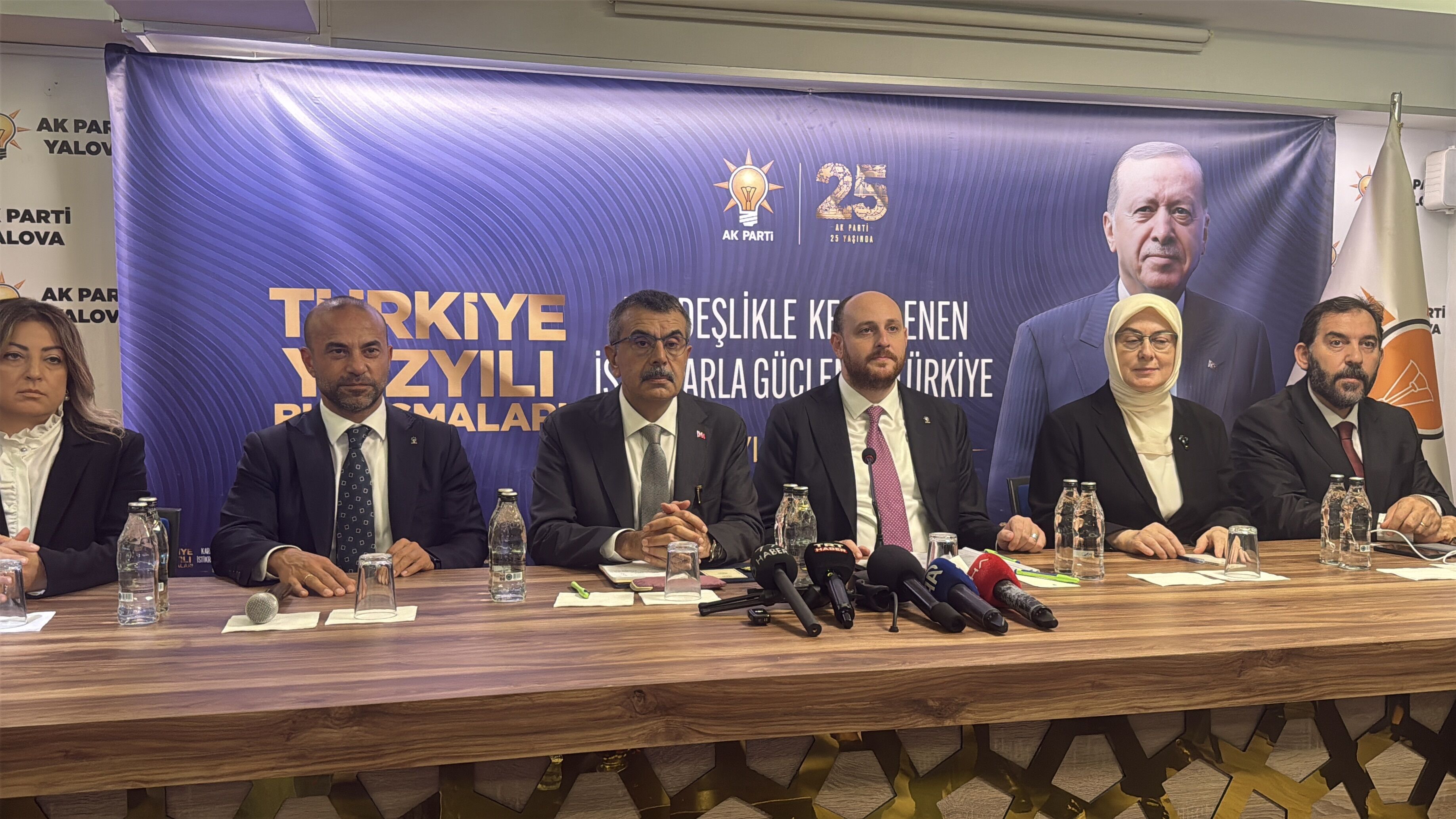 Bakan Tekin (6)
