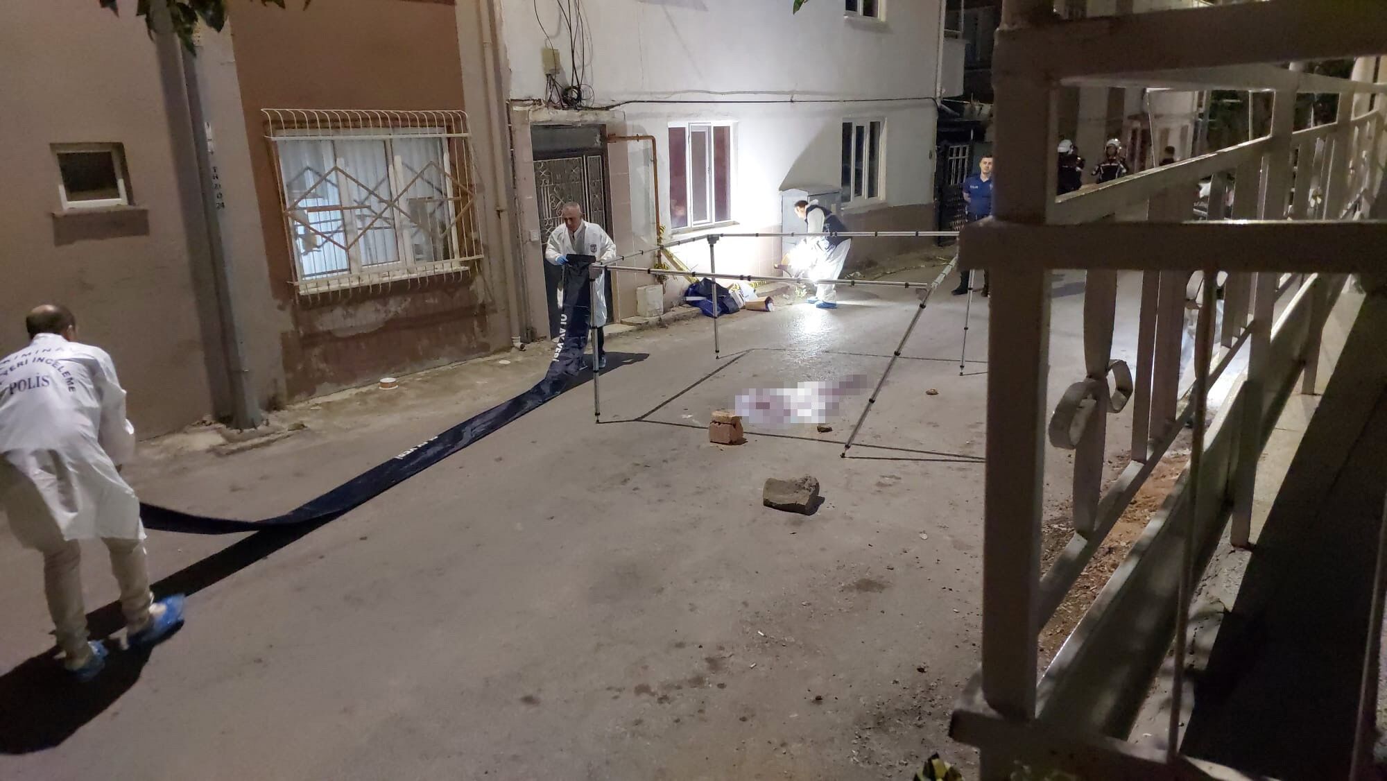 Balıkesir’de Cami Çıkışı Silahlı Saldırı (2)