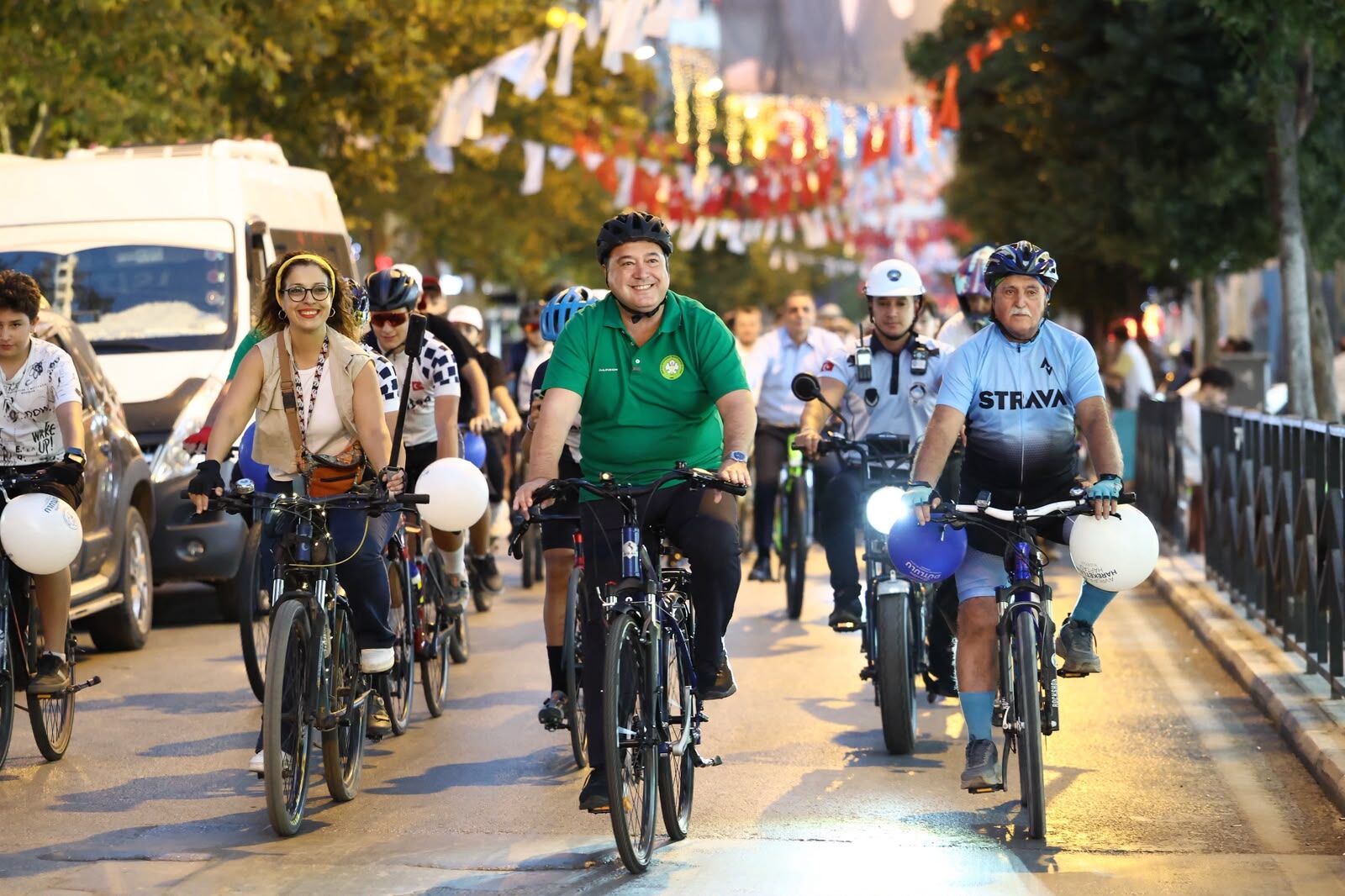 Başkan Dutlulu, Avrupa Hareketlilik Haftası’nda Manisalılarla Pedal Çevirdi (4) Kopya