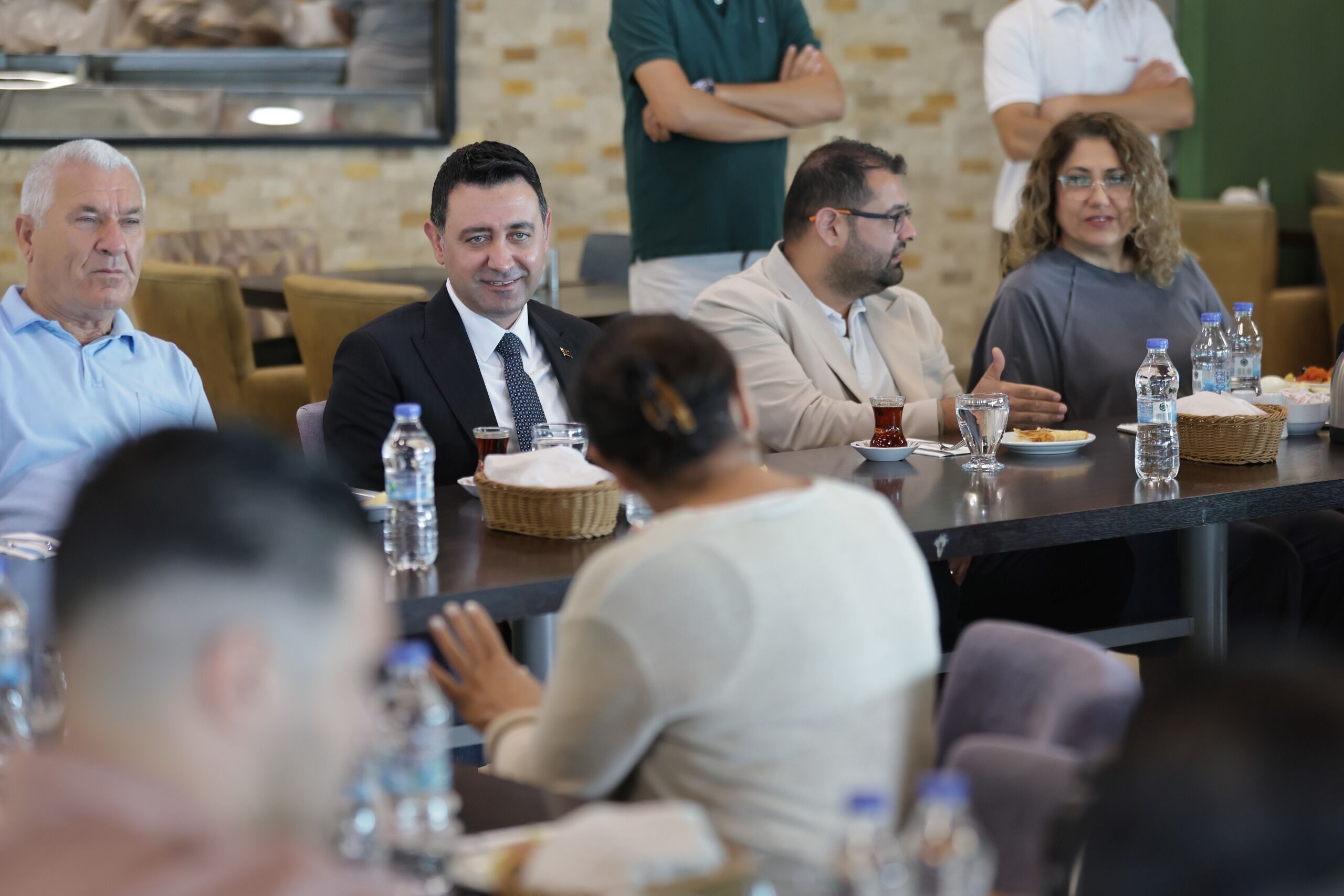 Başkan Önal, Muhtarlarla Bi̇r Araya Geldi̇ (2)